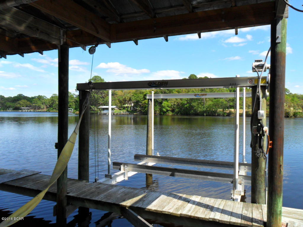 Bay Park Manor - Residential