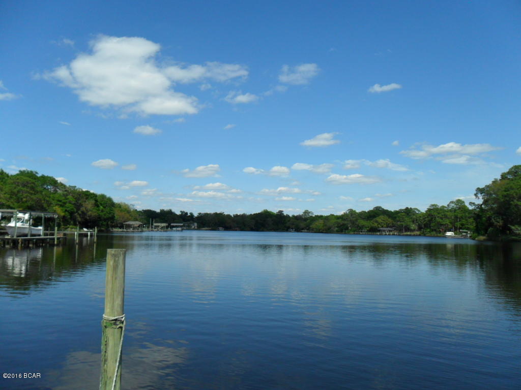 Bay Park Manor - Residential
