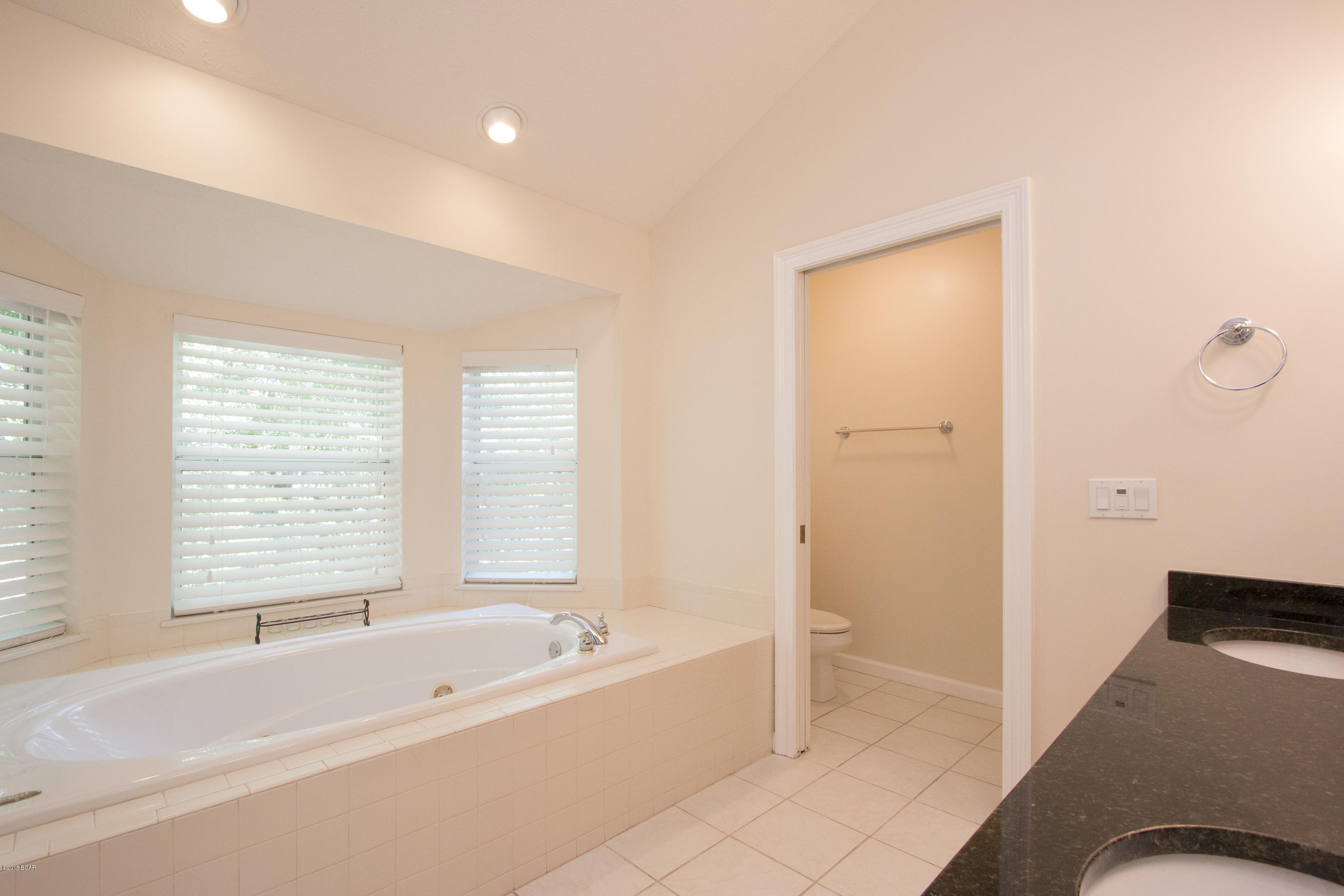 Bay Park Manor - Residential