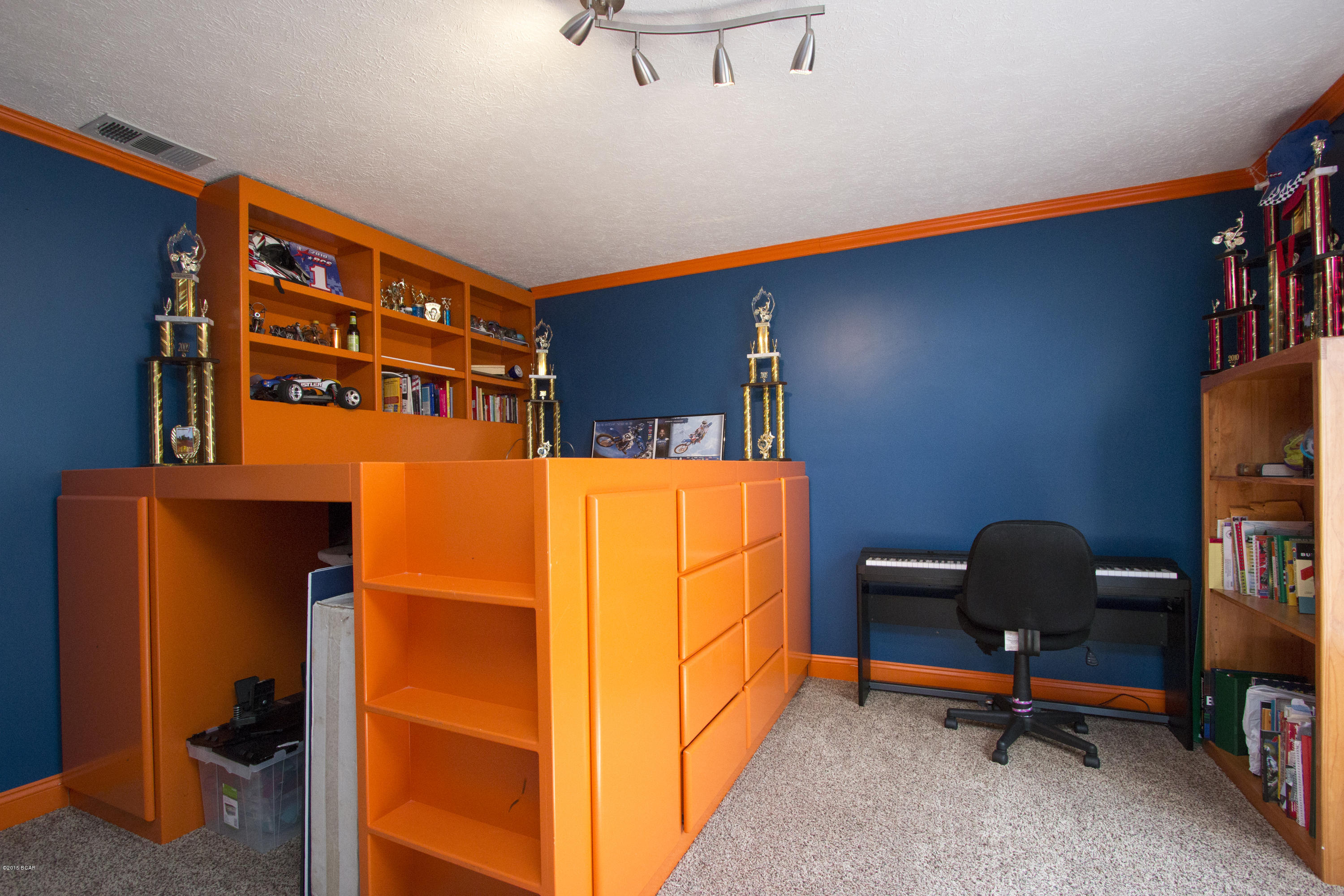 Bay Park Manor - Residential