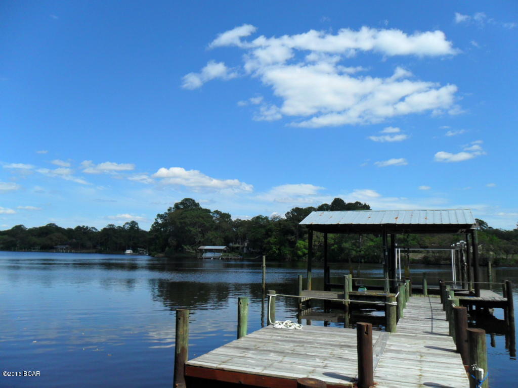 Bay Park Manor - Residential