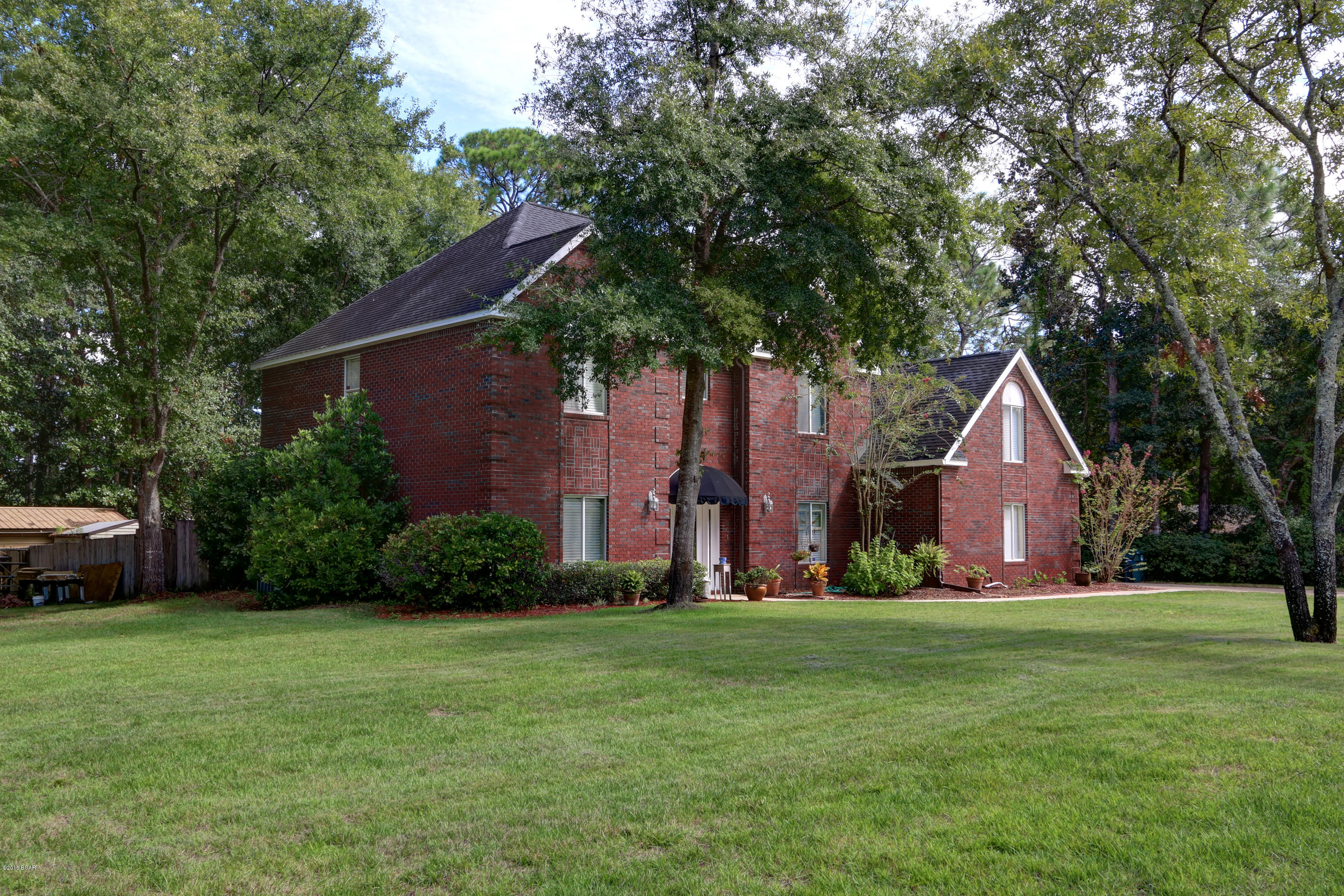 Bay Park Manor - Residential