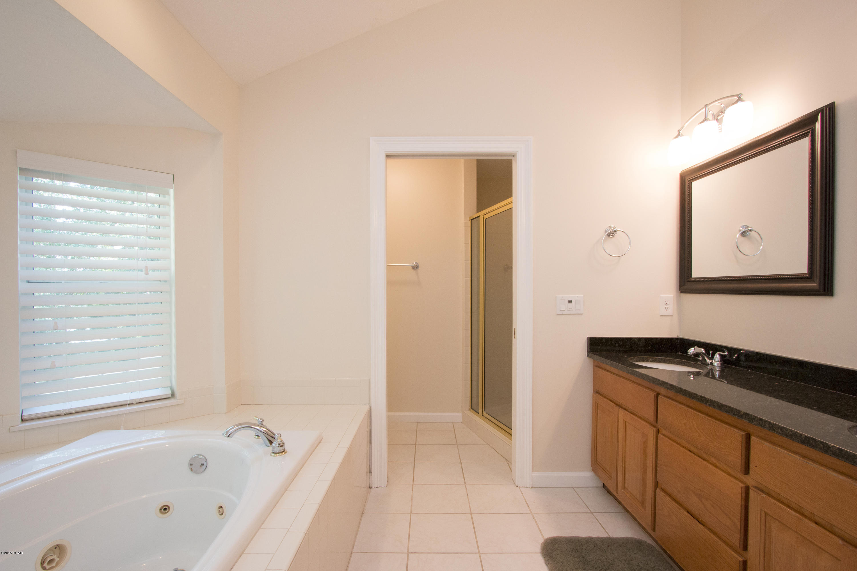 Bay Park Manor - Residential