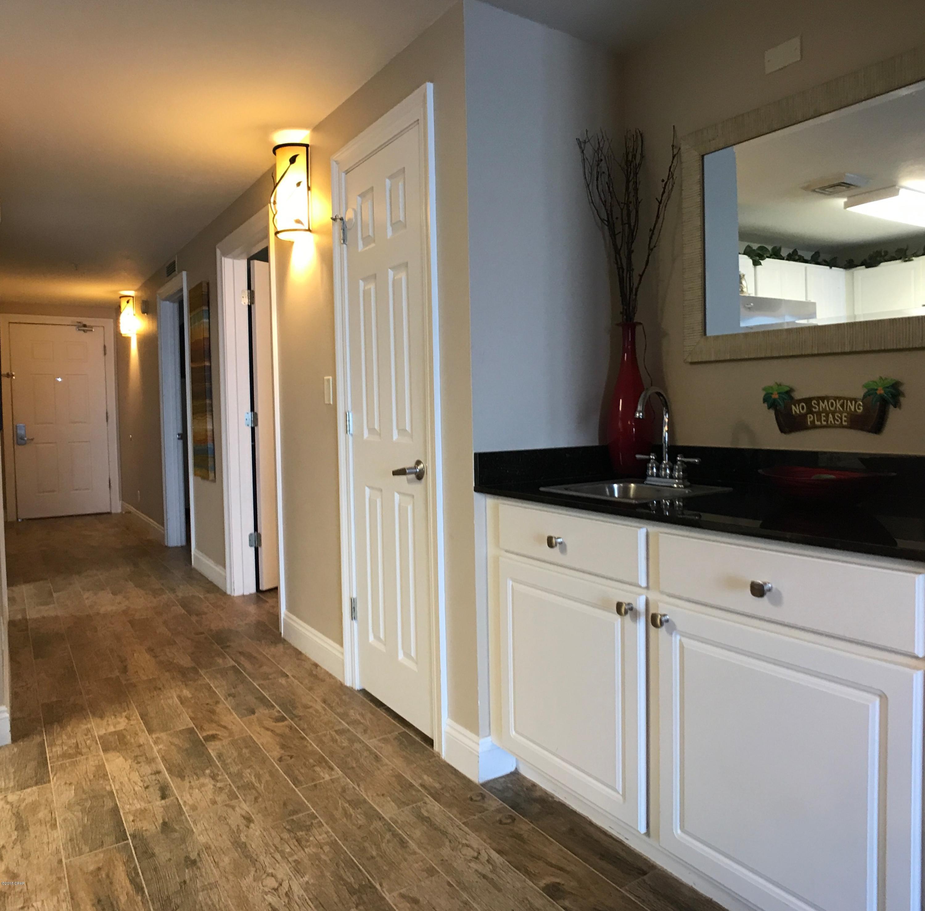 Calypso Towers I - Residential