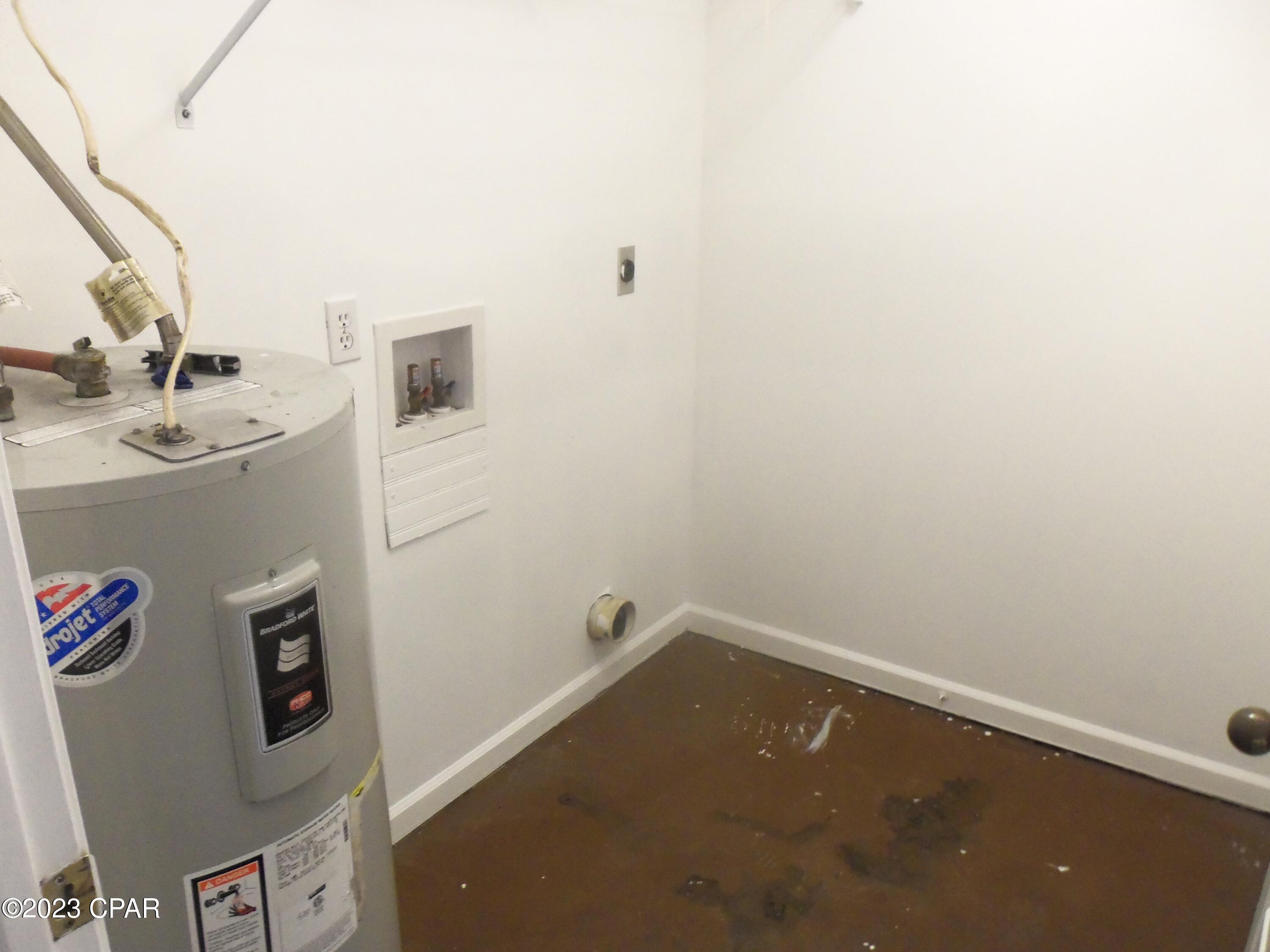 Gulf Coast Village U-1 - Residential