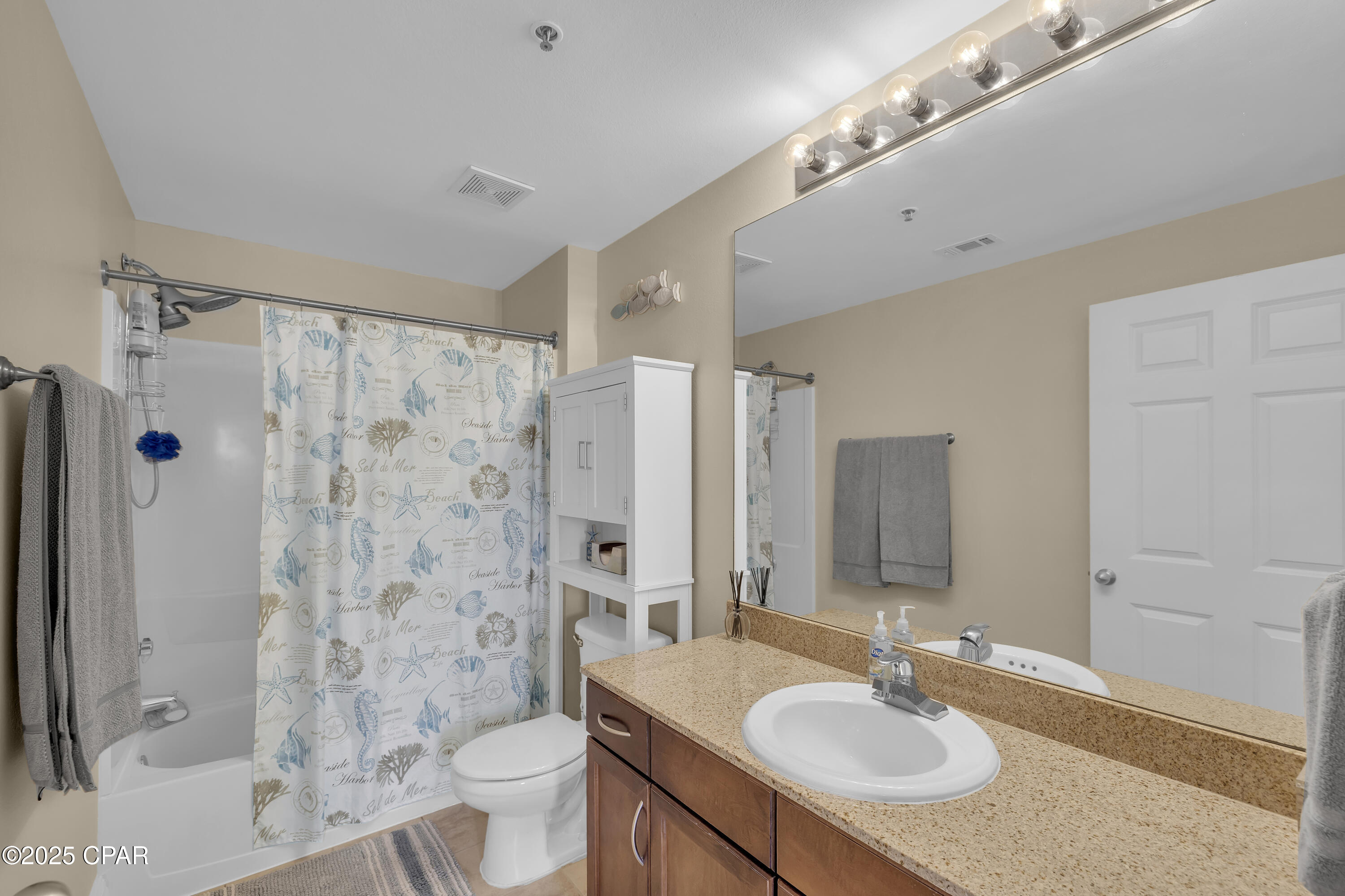 Laketown Wharf - Residential