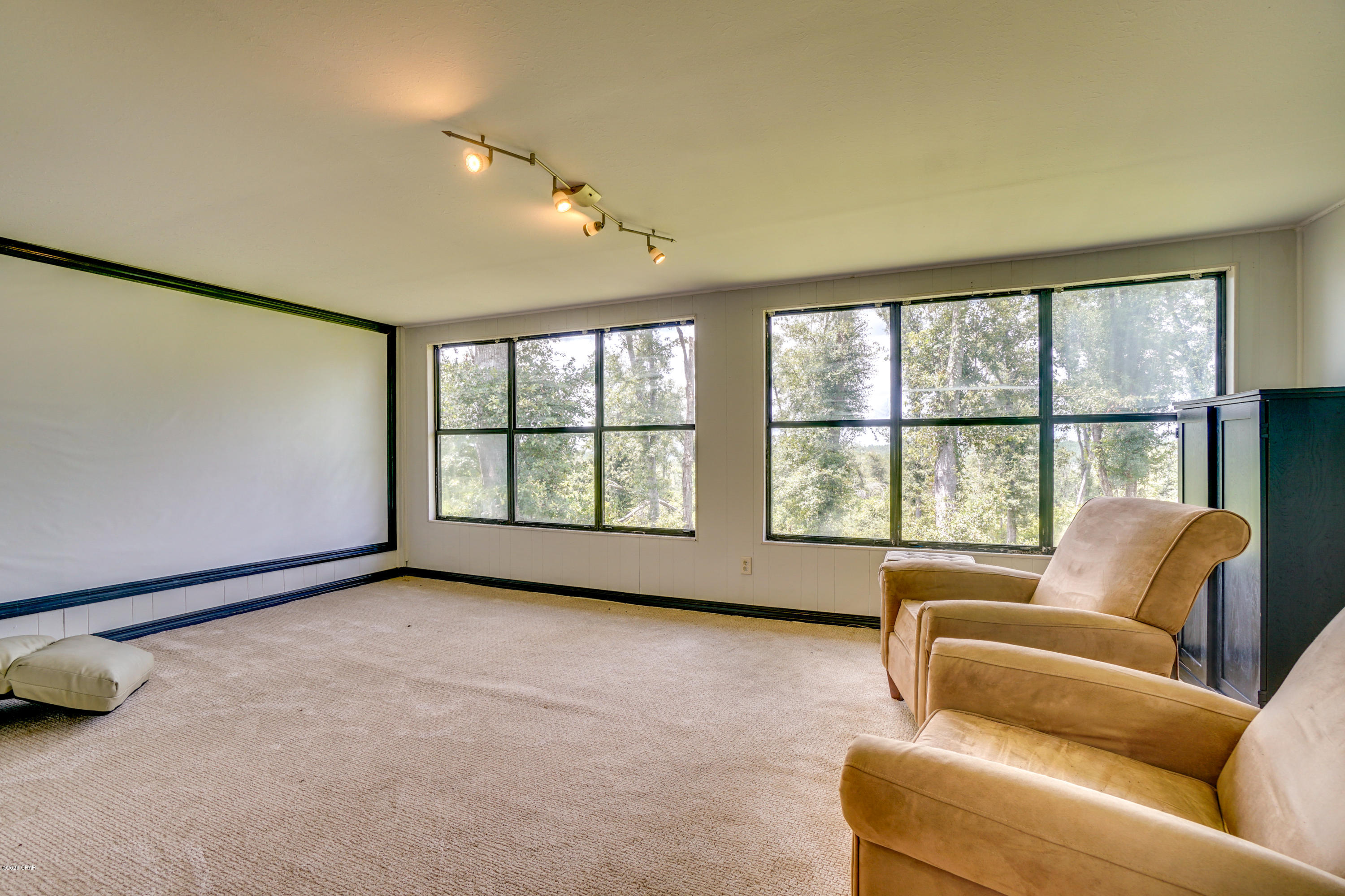 Compass Lake In The Hills - Residential