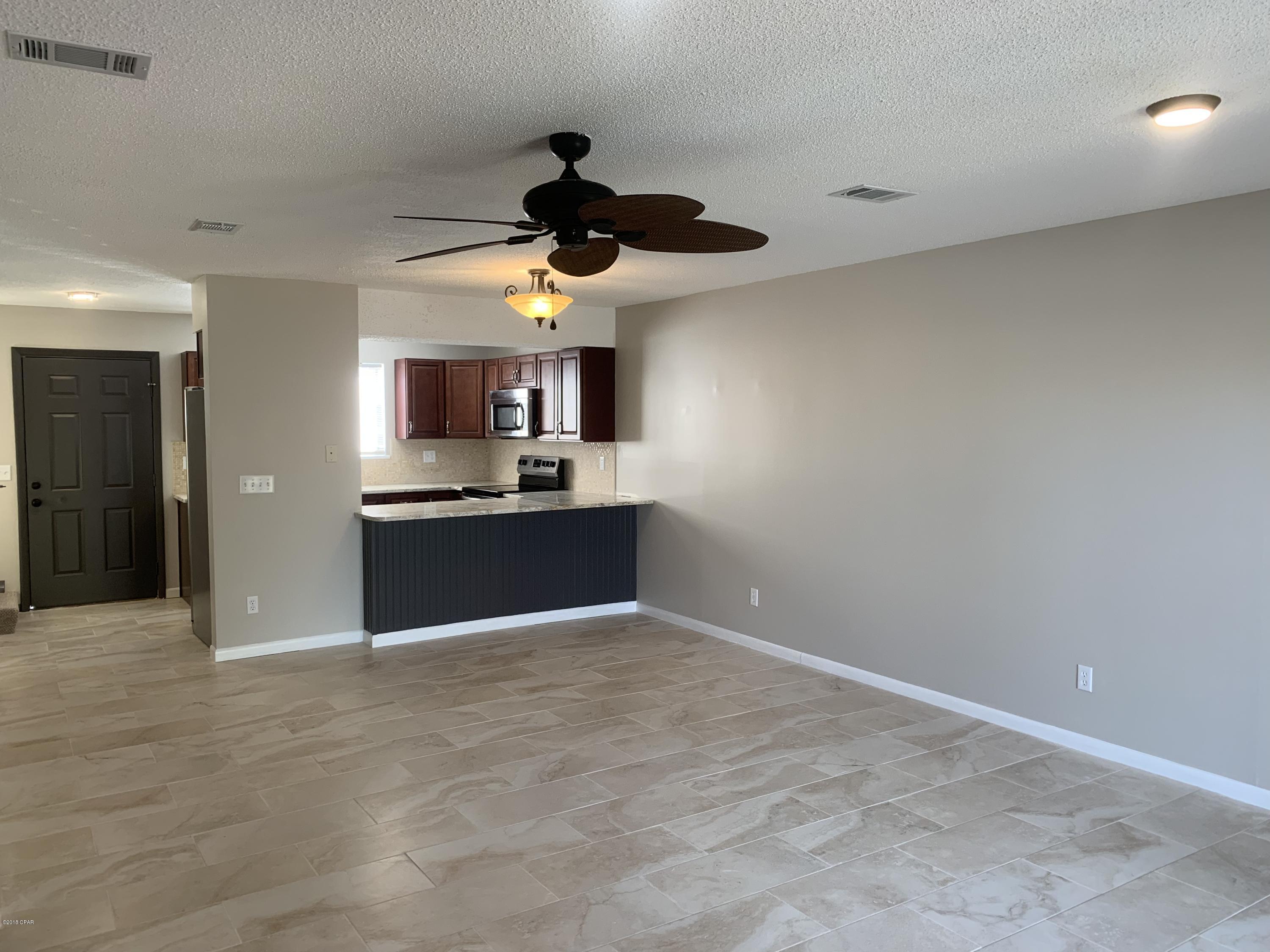 Landing At Lake Caroline - Residential