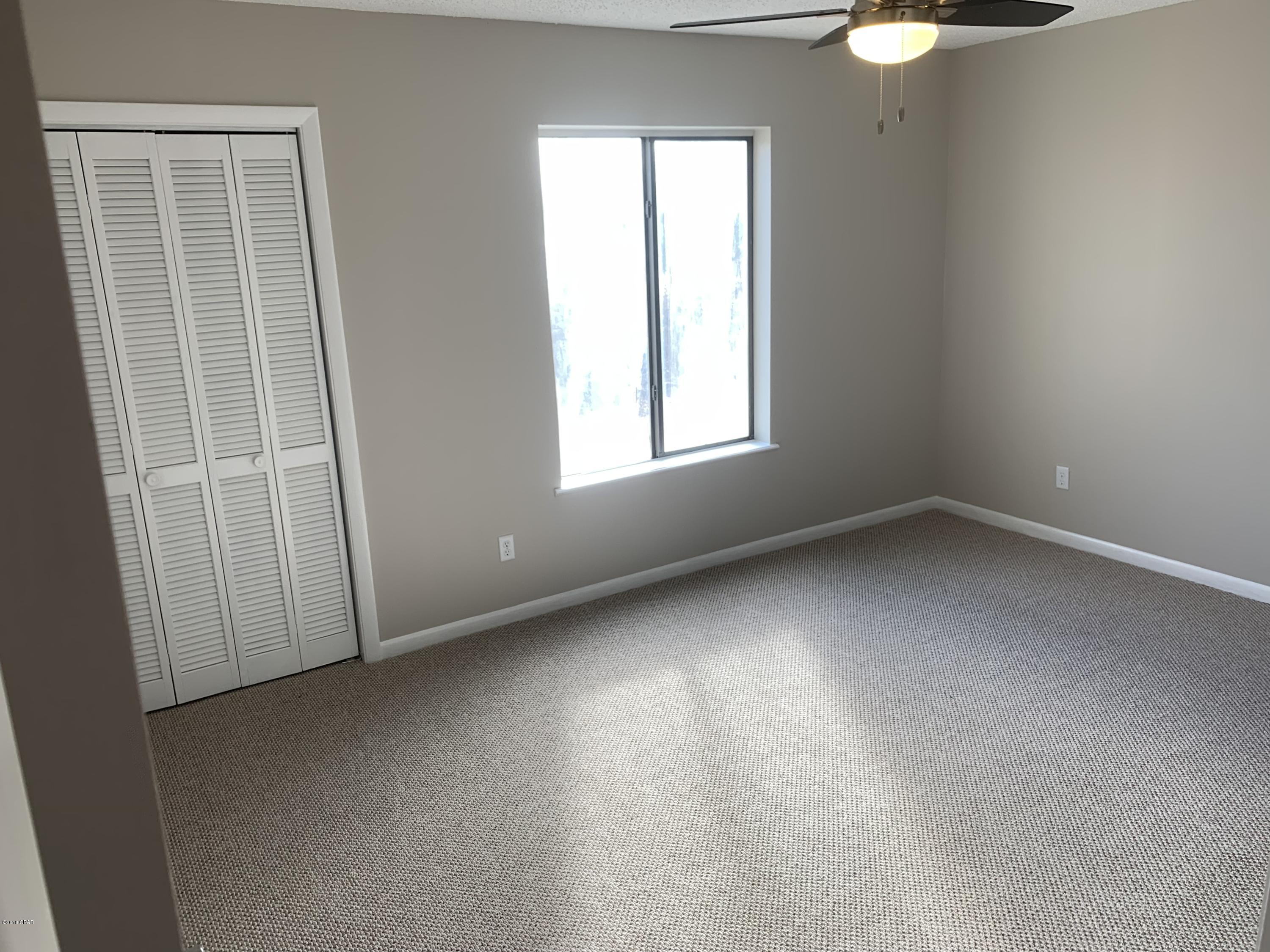 Landing At Lake Caroline - Residential