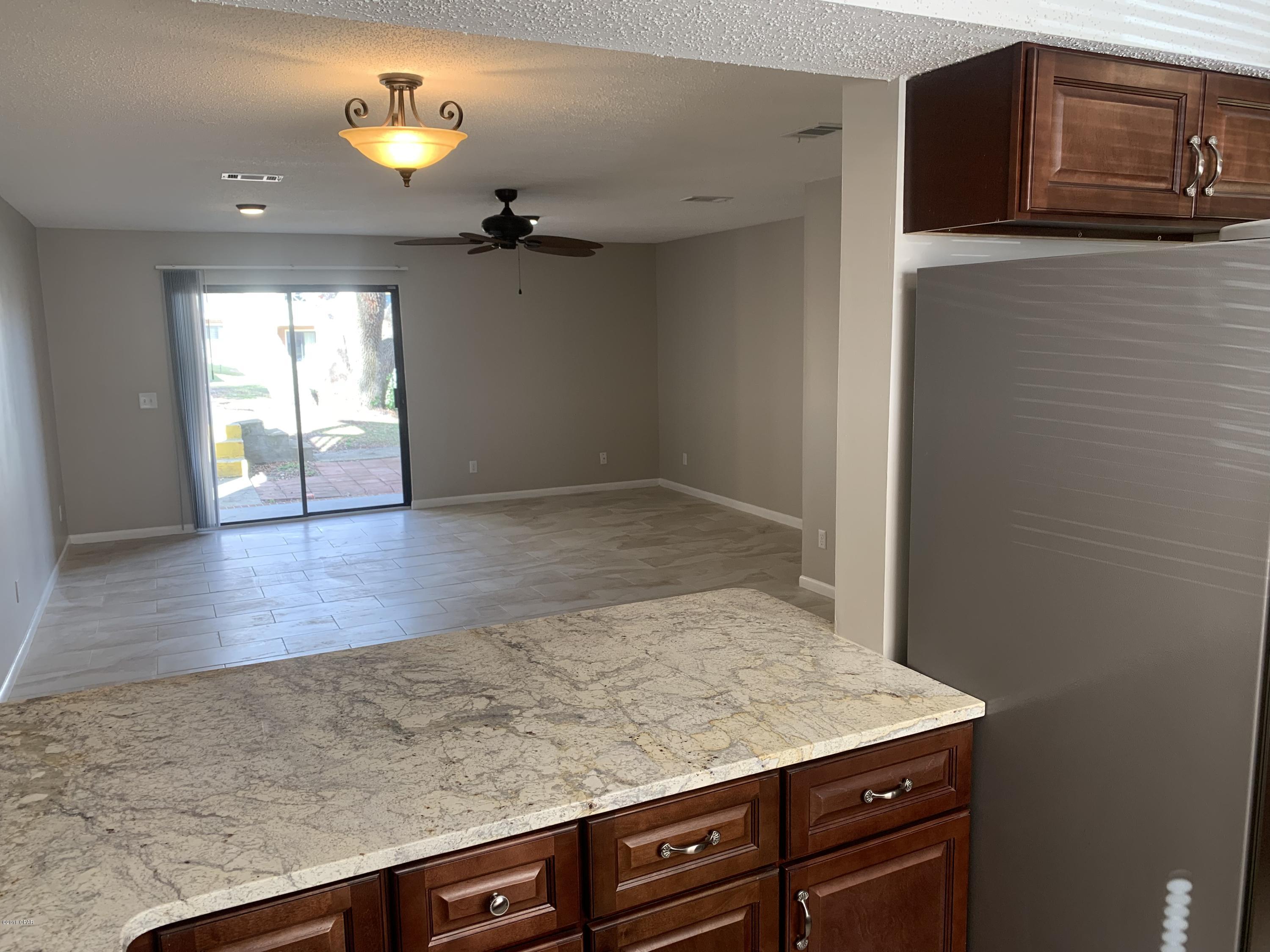 Landing At Lake Caroline - Residential