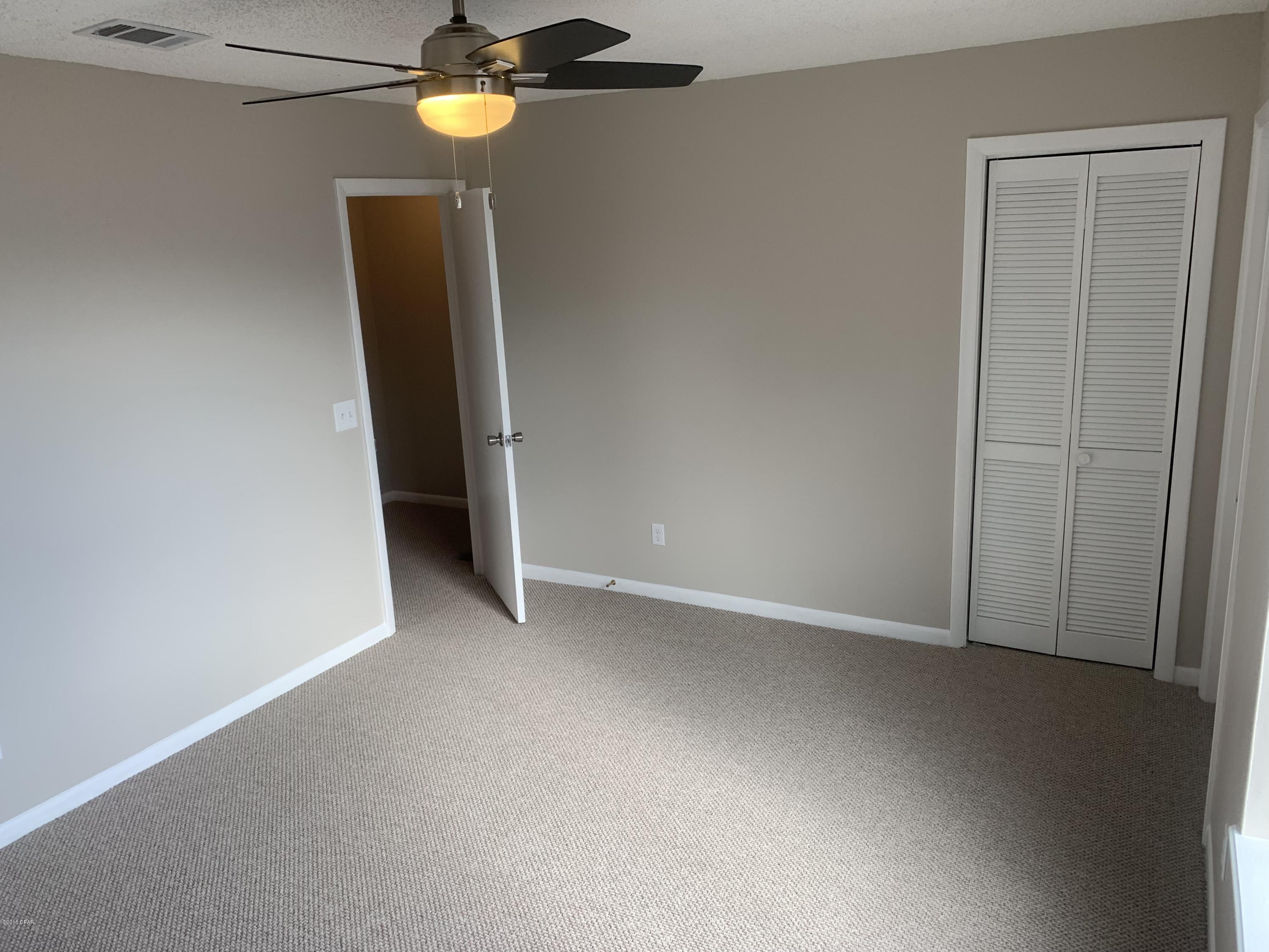 Landing At Lake Caroline - Residential