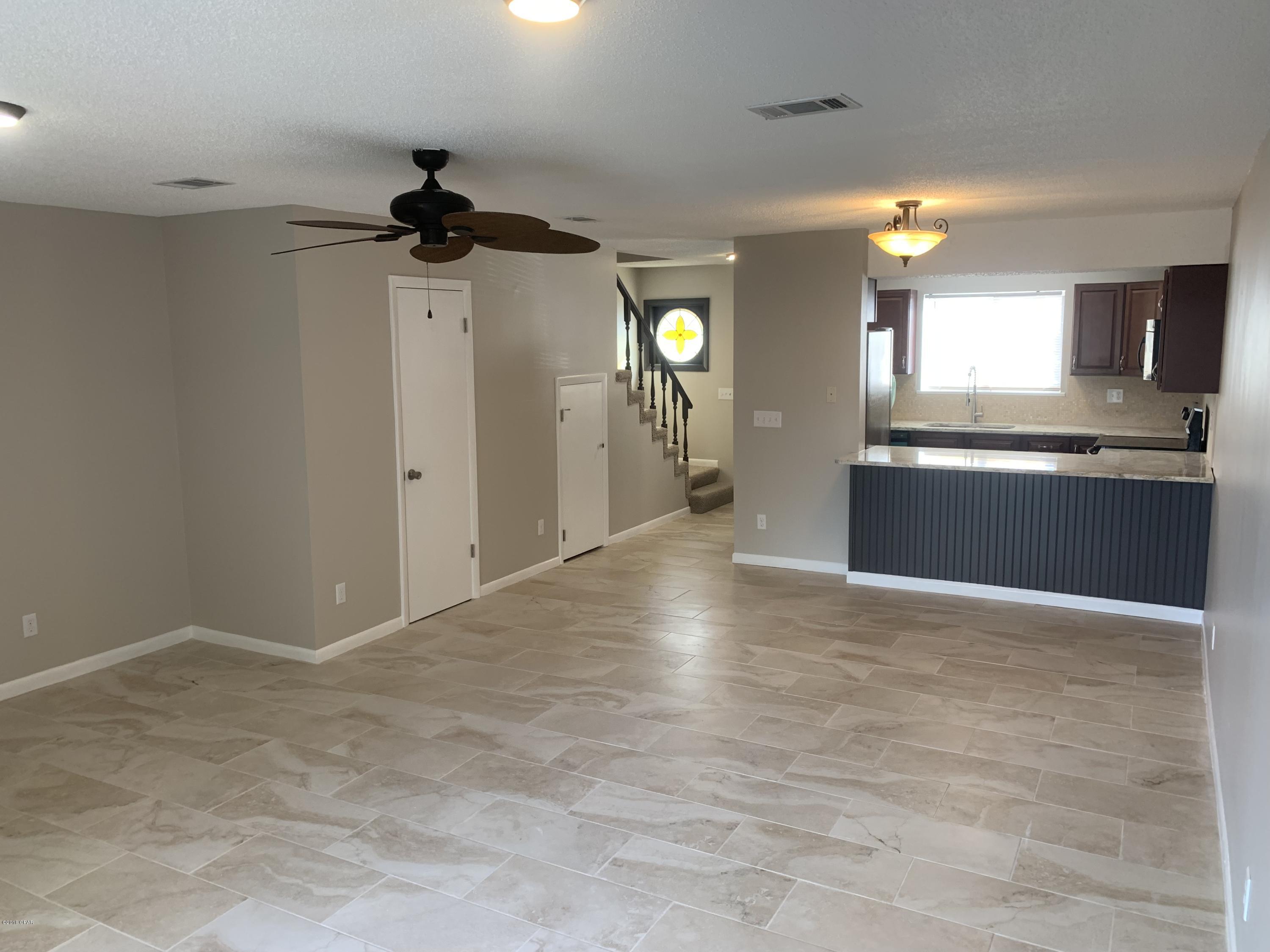 Landing At Lake Caroline - Residential