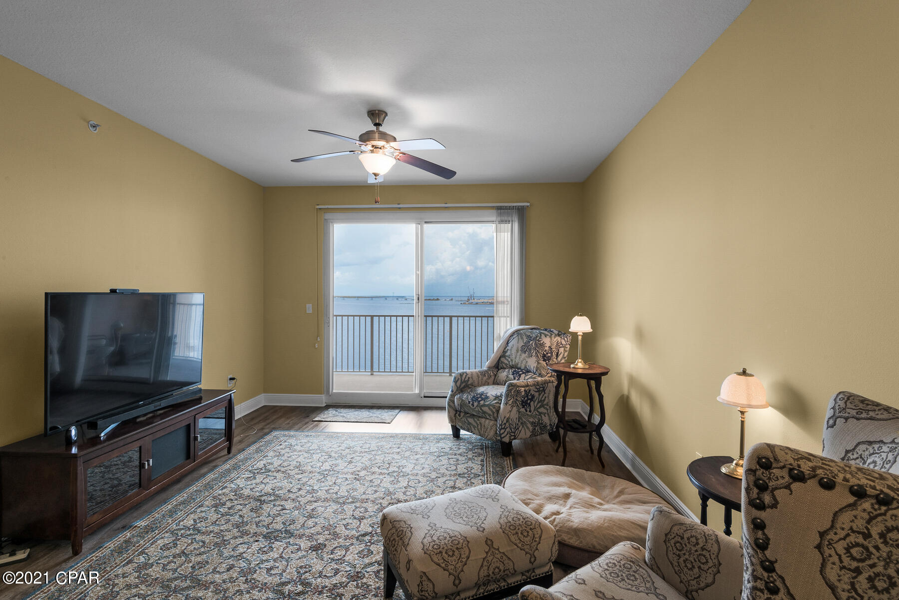 Magnolia Bay Club - Residential