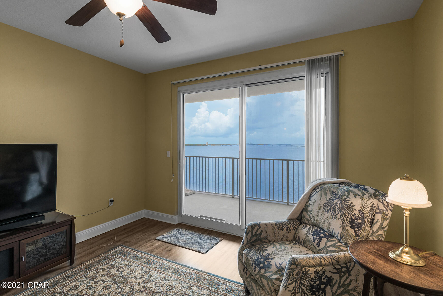 Magnolia Bay Club - Residential