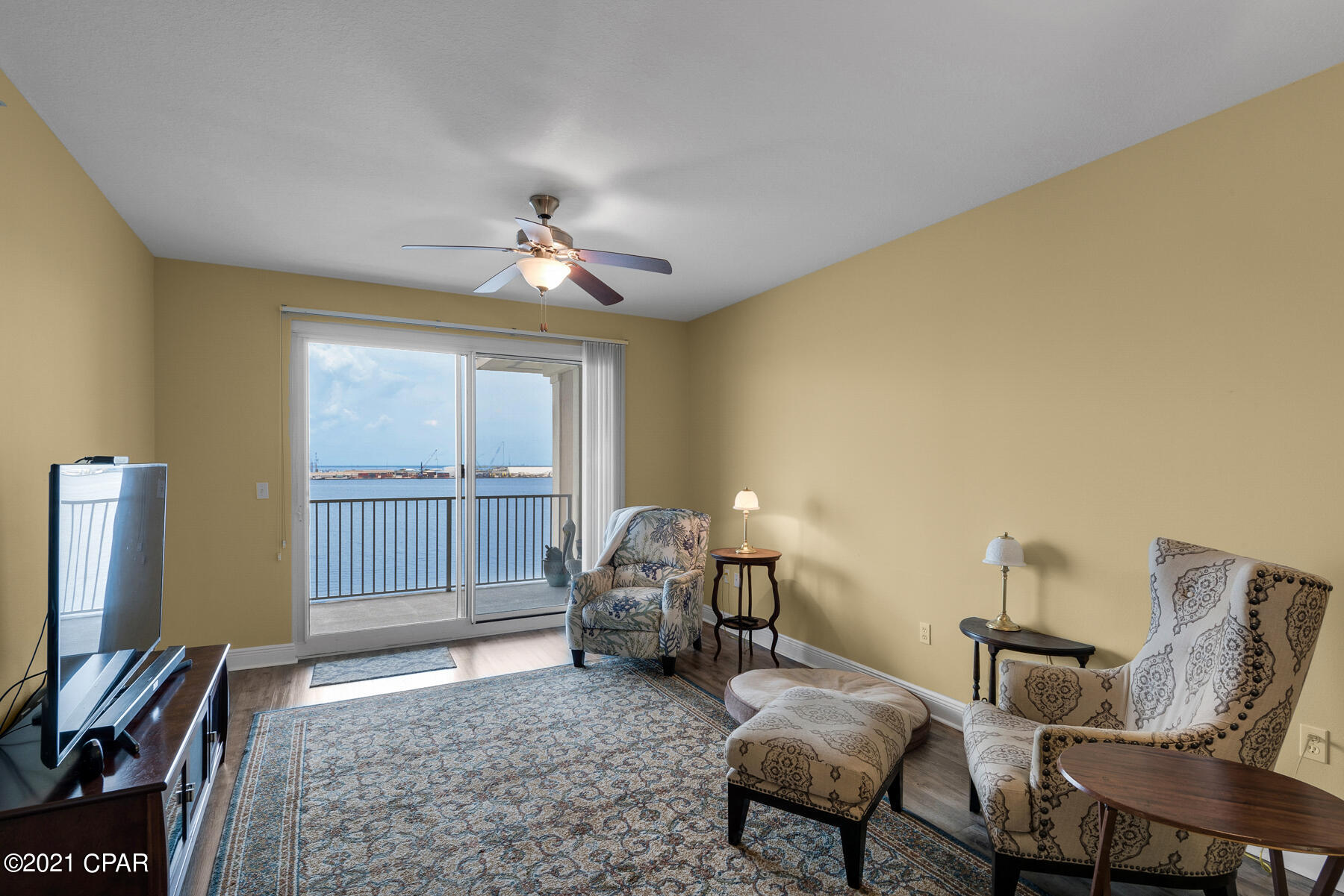 Magnolia Bay Club - Residential