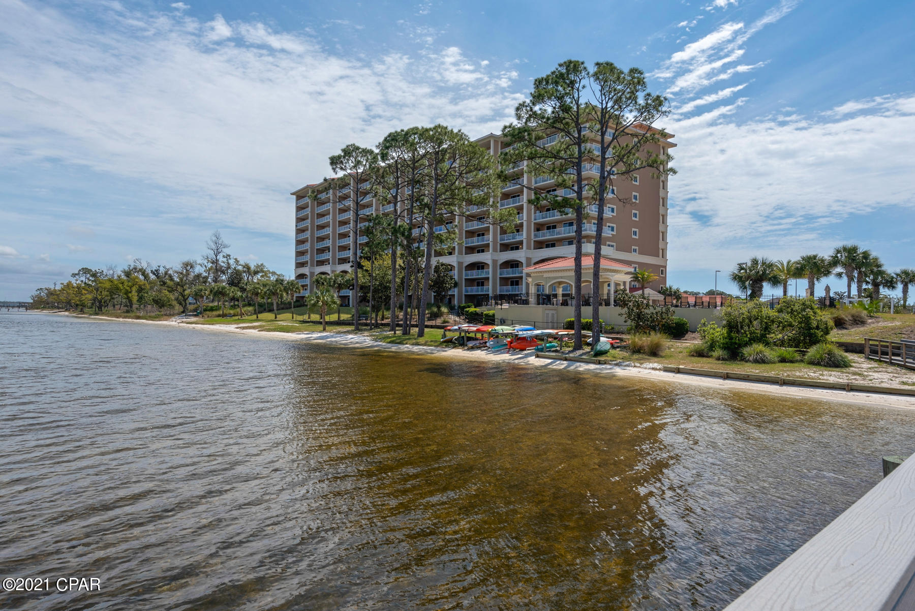 Magnolia Bay Club - Residential