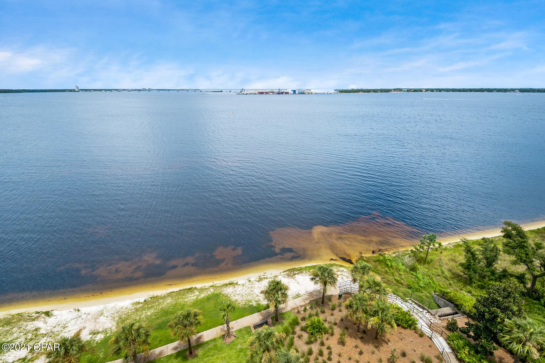 Magnolia Bay Club - Residential