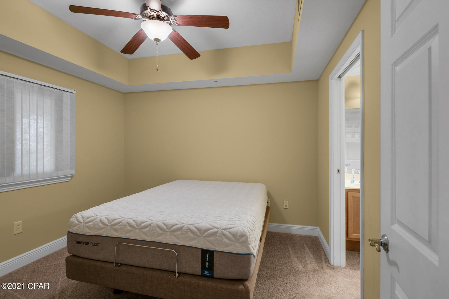 Magnolia Bay Club - Residential