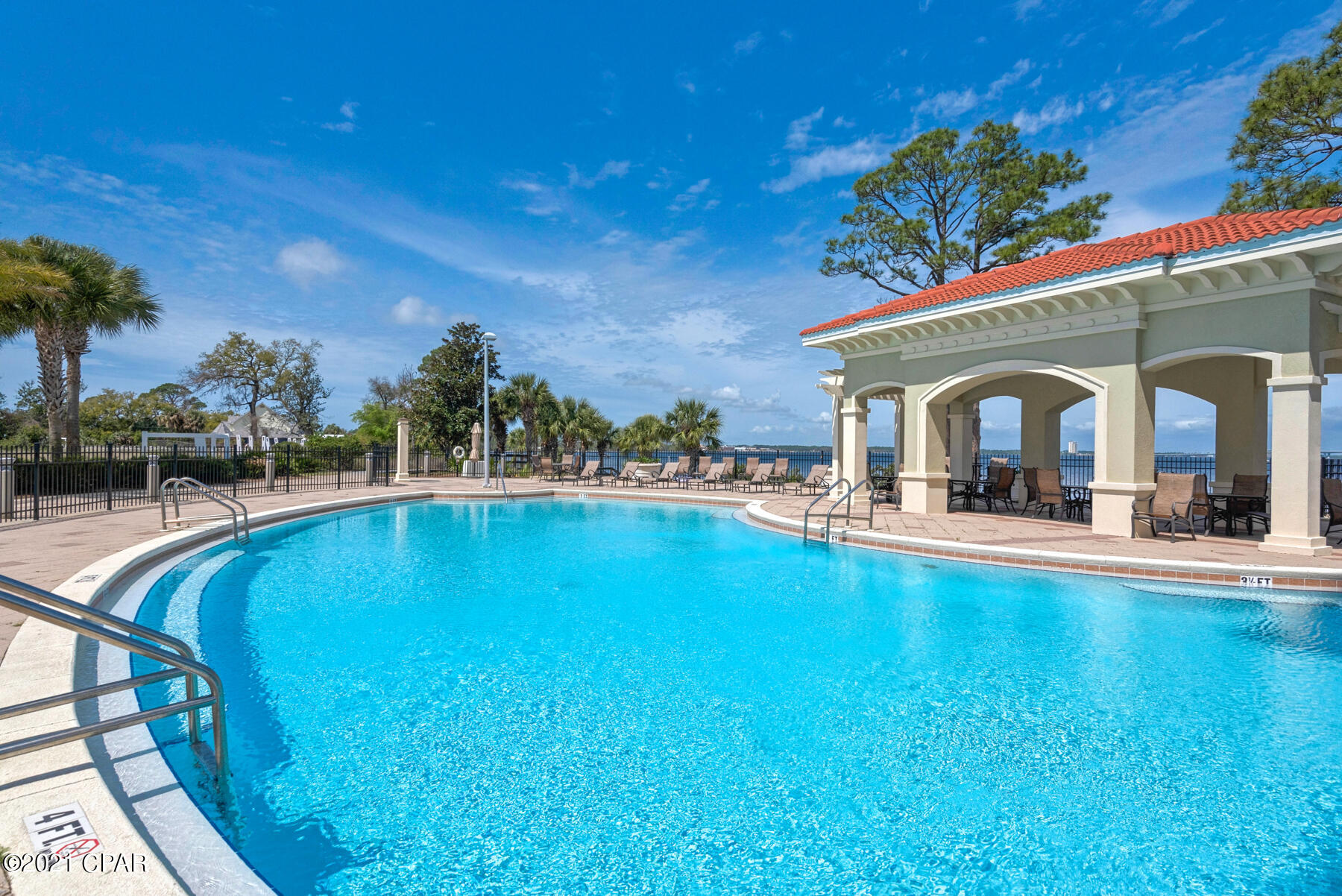 Magnolia Bay Club - Residential