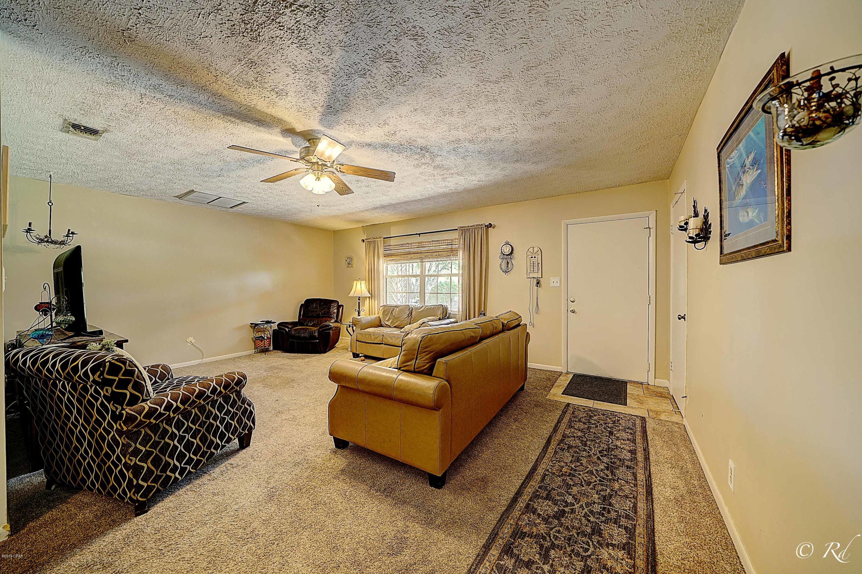 Laguna Beach Estates 7th Add - Residential