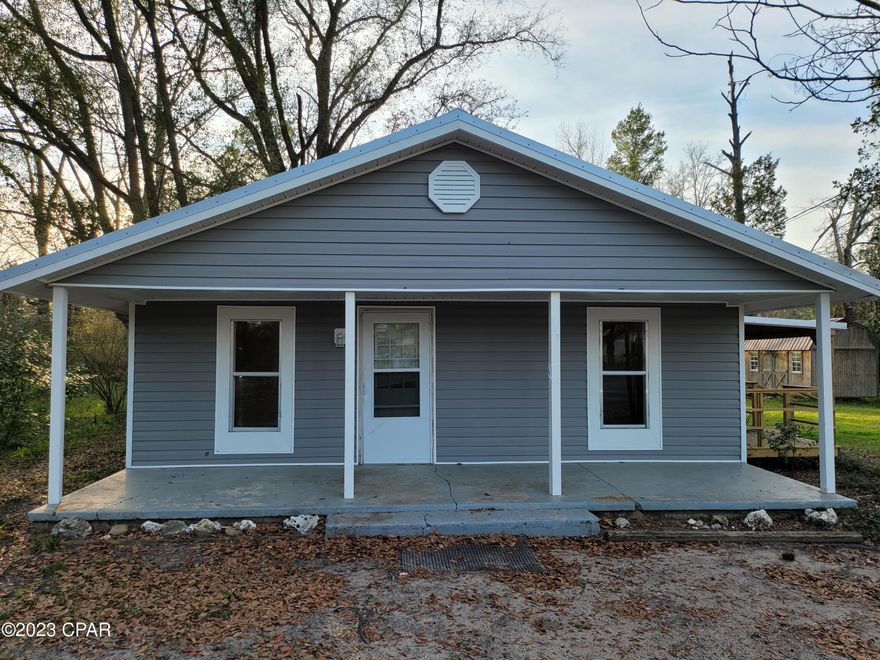 Great Investment Opportunity with this 3/1 in the city limits of Chipley. Home offers a spacious living room, eat in kitchen, 3 bedrooms and 1 bath. Covered front and side porches. New roof. Sits on a small lot for easy maintenance. Home currently is rented for $750 per month. Close to shopping, post office, and other amenities.