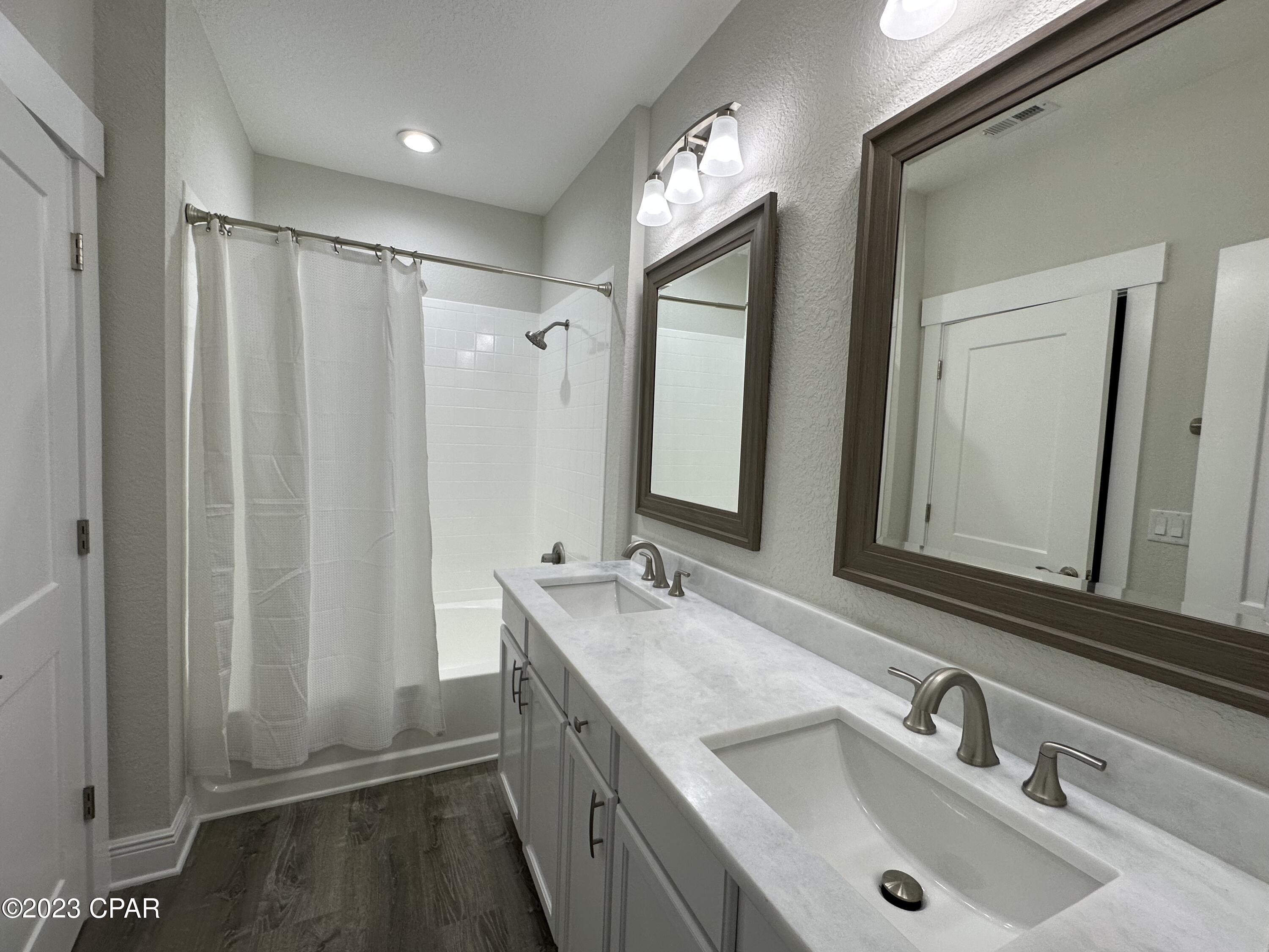 Baldwin Rowe - Residential