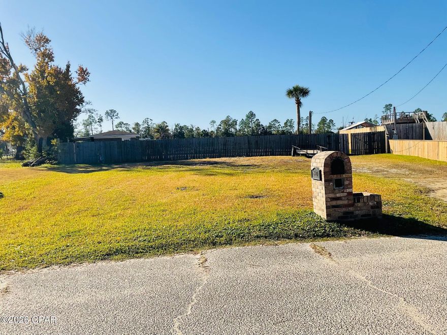 Heated Pool and Spa.  2 boat lifts, and a wave runner lift.  Wet Slip has accommodated up to a 68' Buddy Davis.  Boat House.  Beautiful, quiet area.  No height obstructions to the PC Pass.