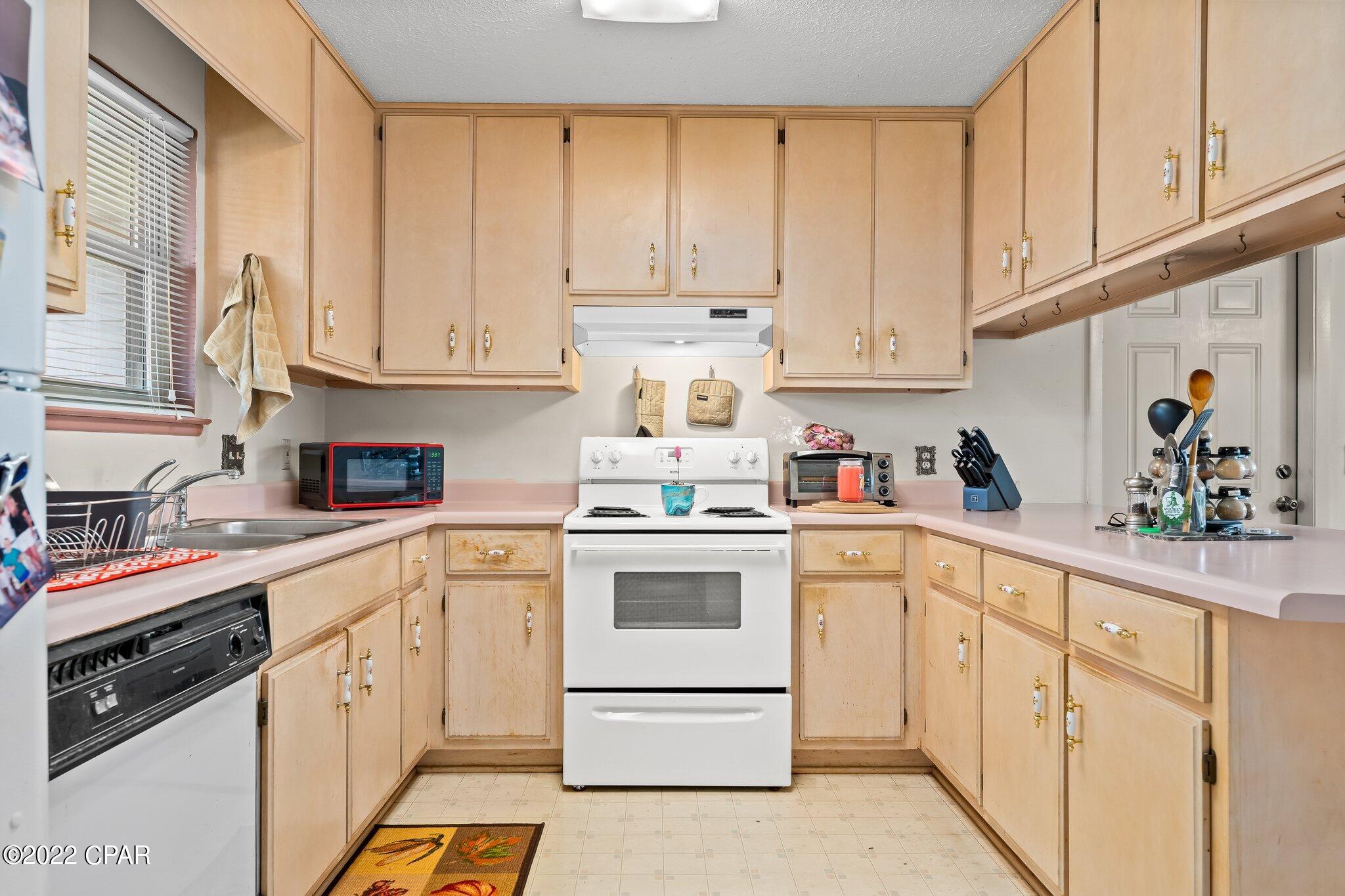 Pine Forest Est Ph 3 - Residential