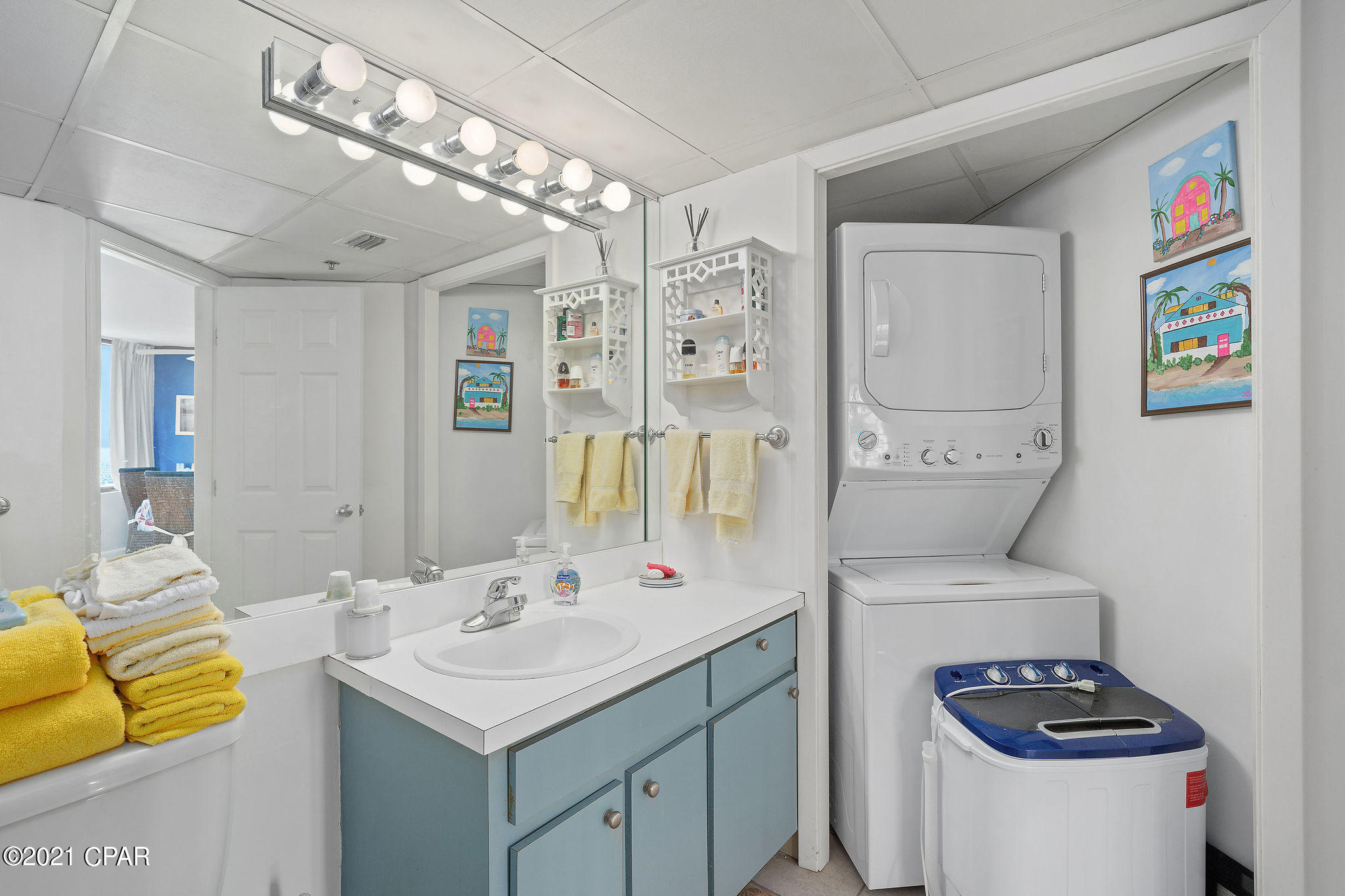 Sunbird Condo - Residential