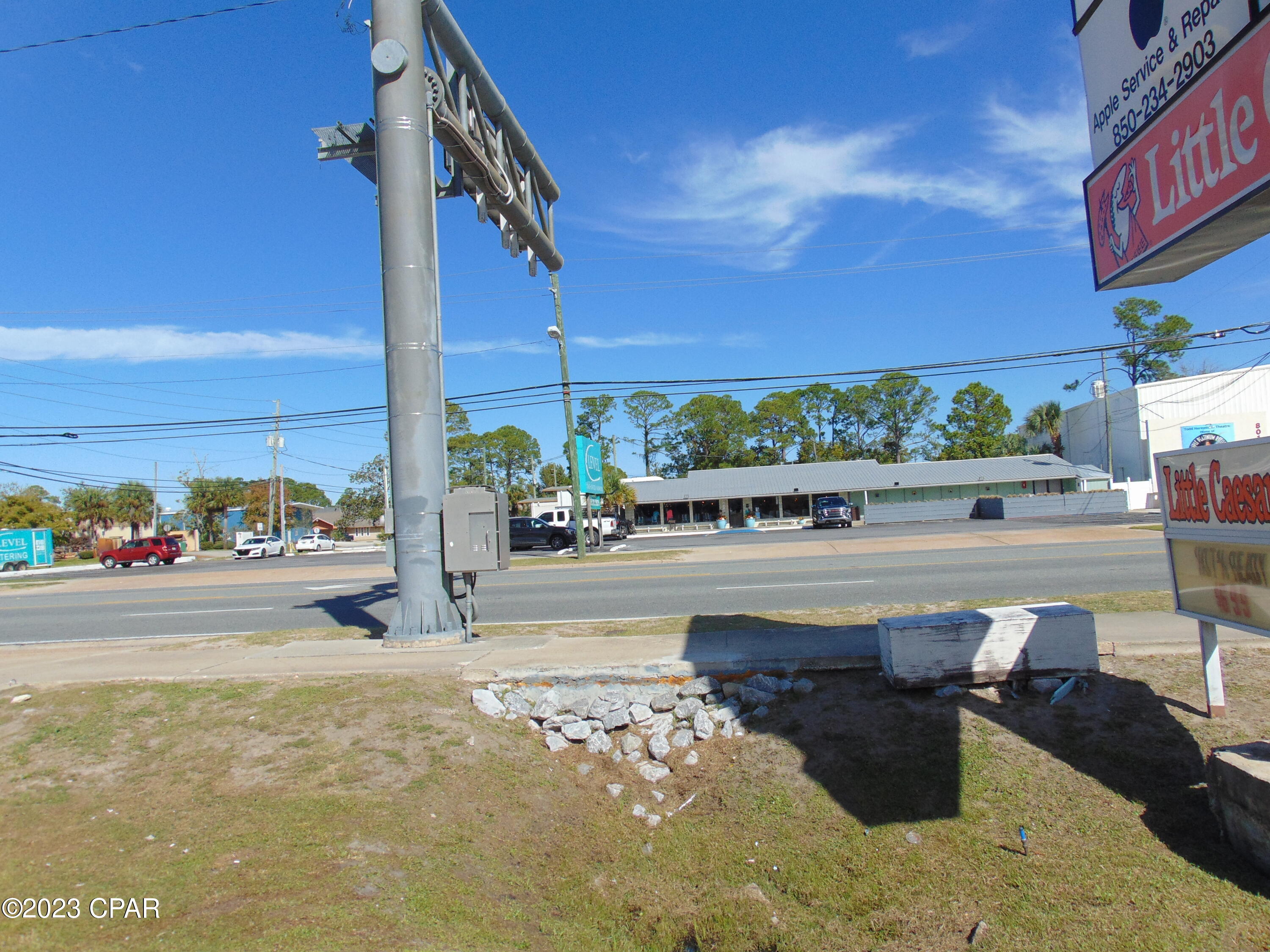 Gulf Coast Hwy - Commercial Sale