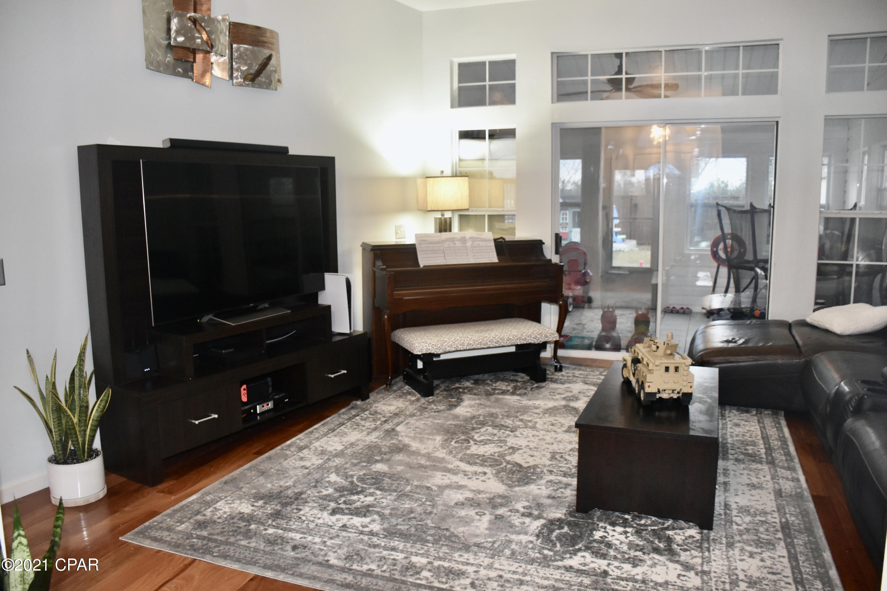 Highway 22 West Estates - Residential