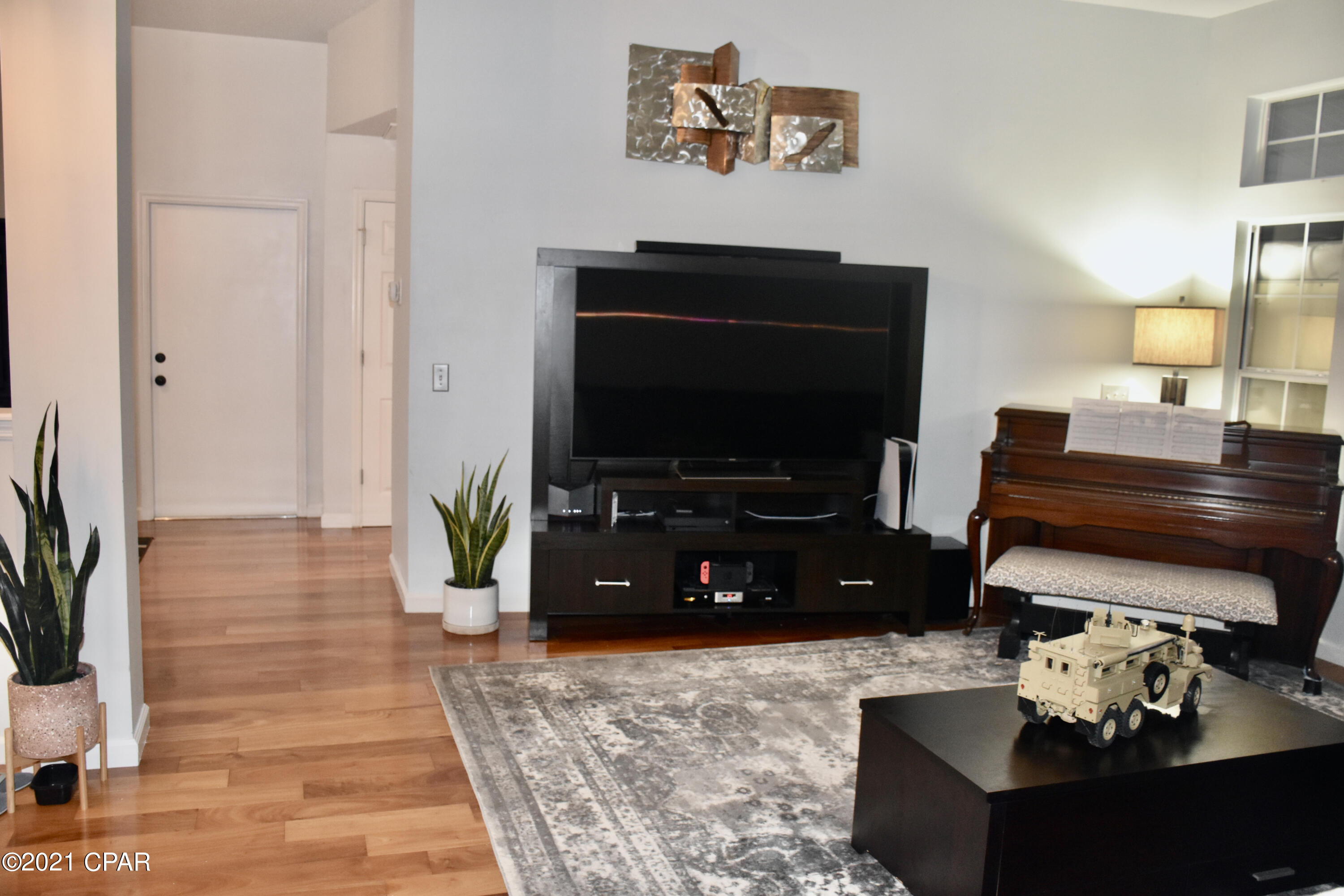 Highway 22 West Estates - Residential