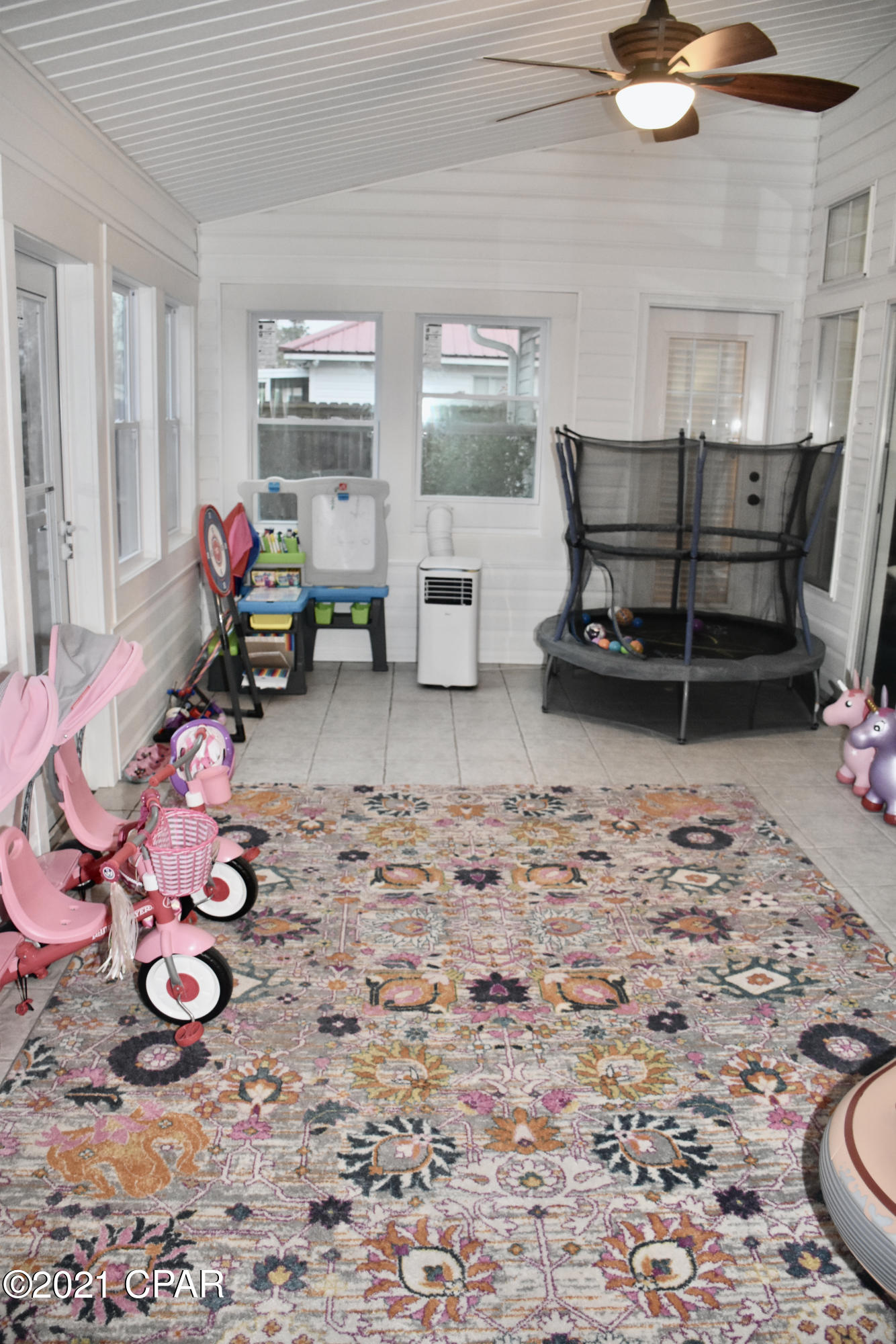 Highway 22 West Estates - Residential