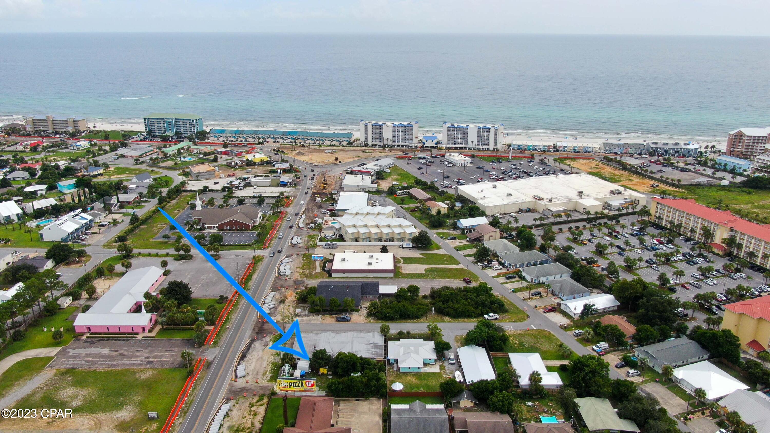 El Centro Beach - Land