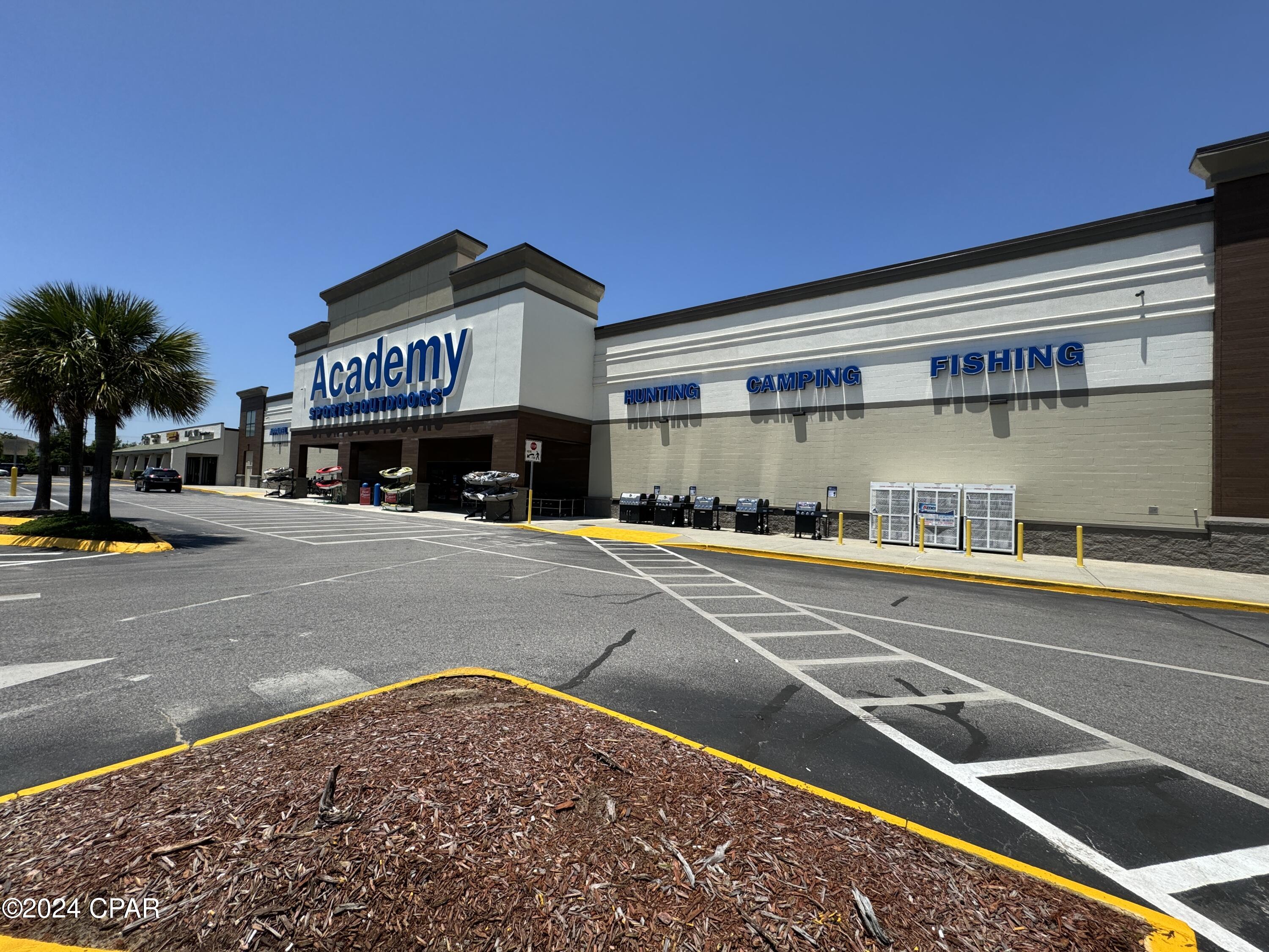 No Named Subdivision - Commercial Lease