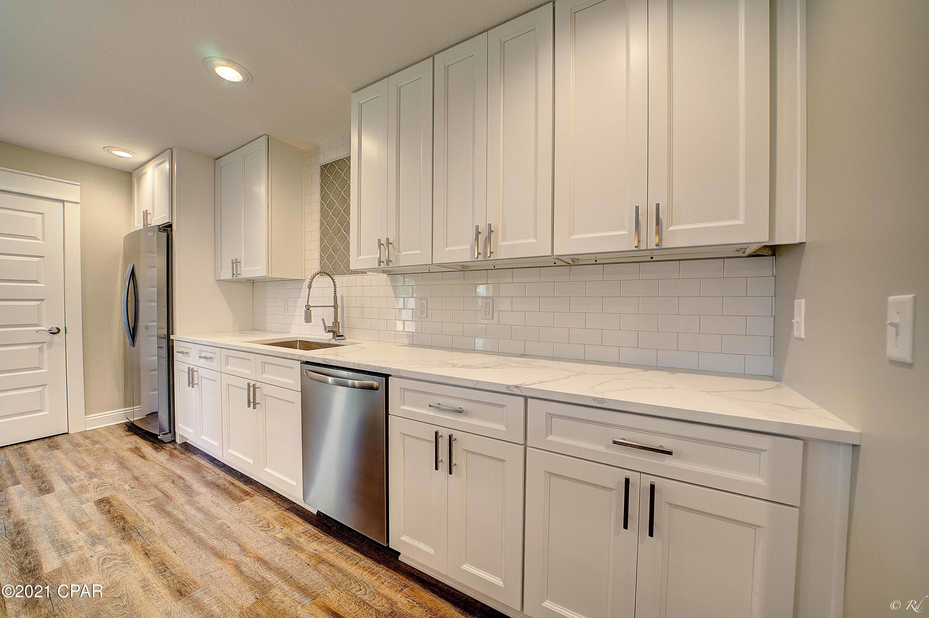 Boat Race Estates - Residential