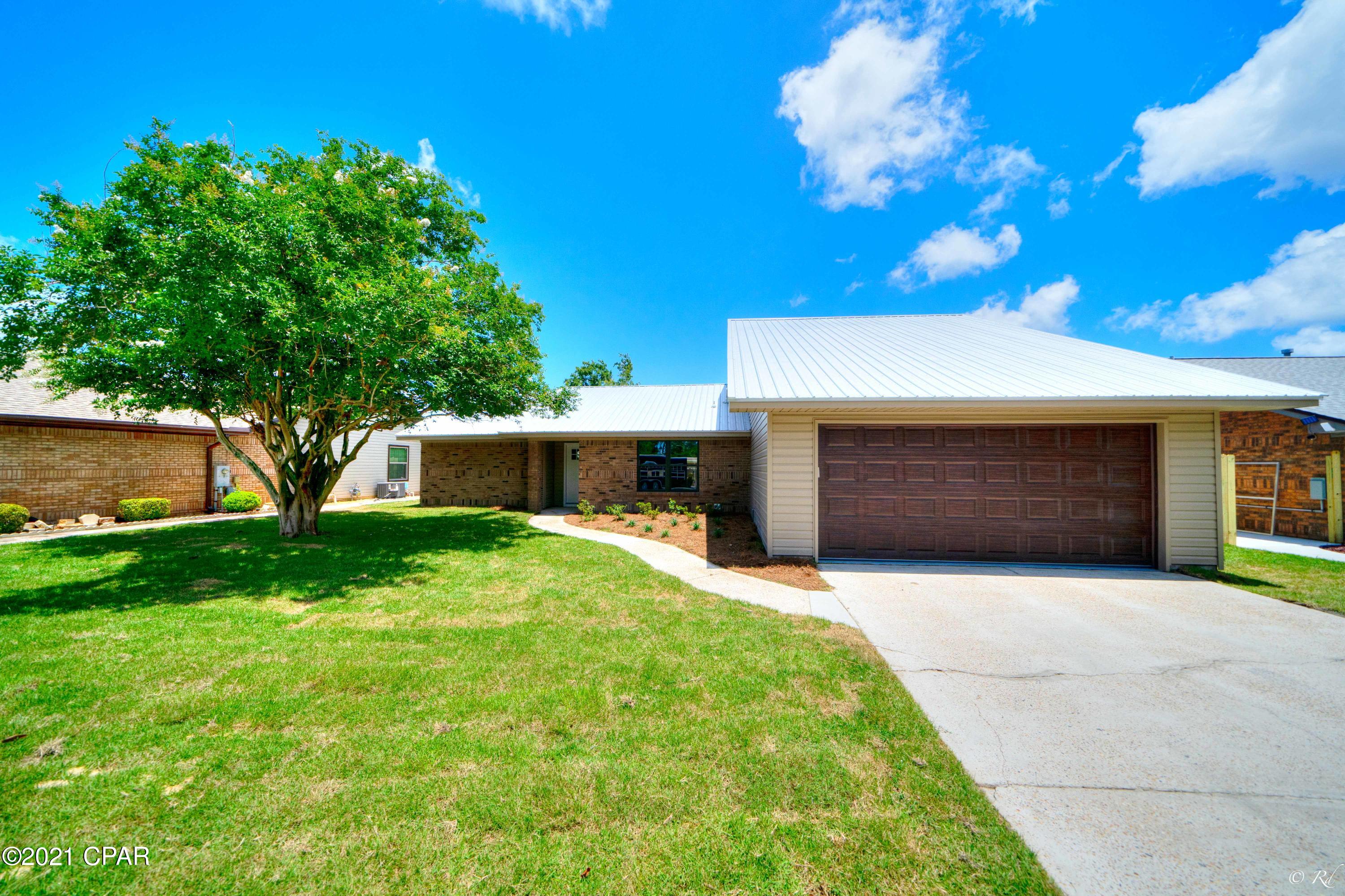 Boat Race Estates - Residential