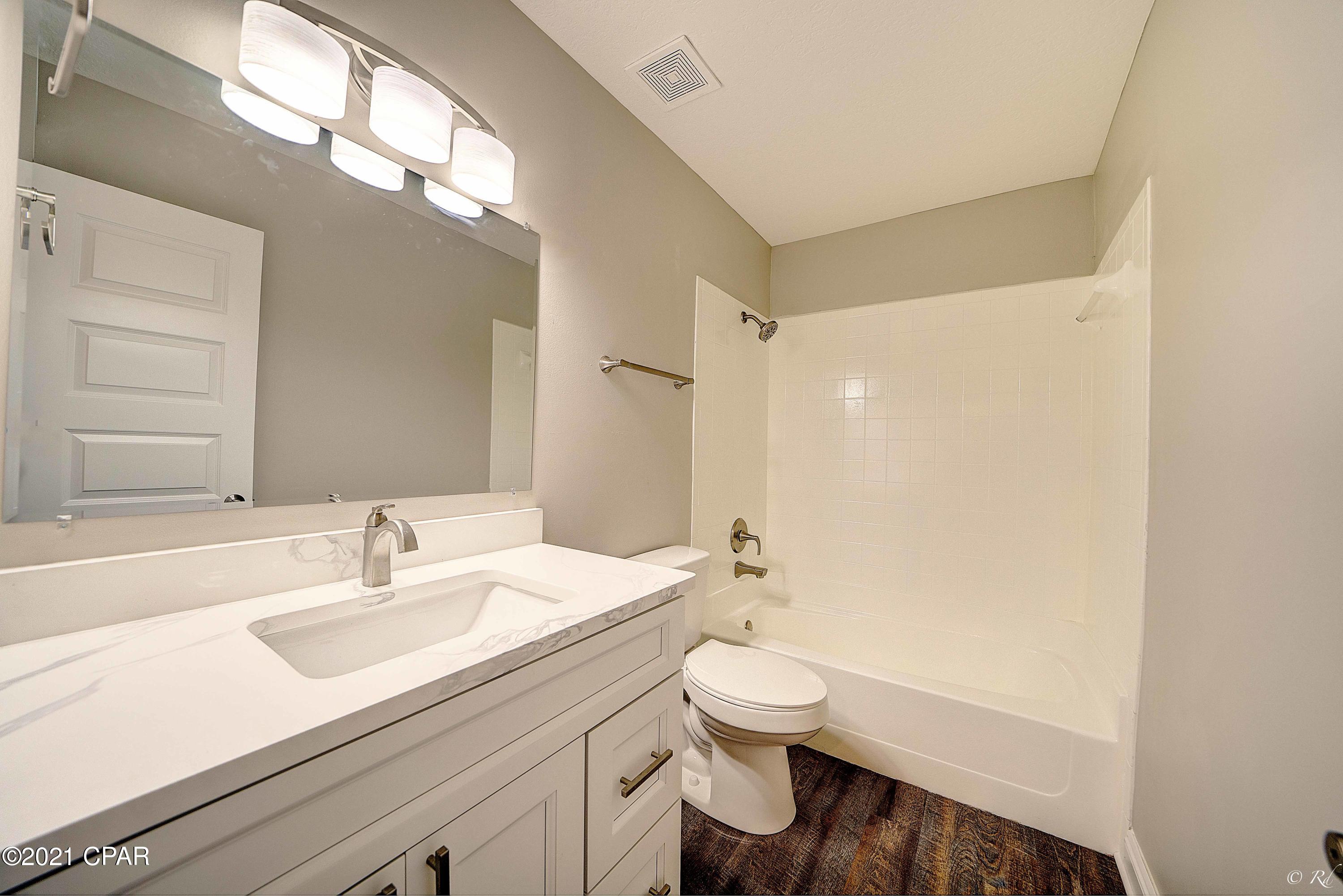 Boat Race Estates - Residential