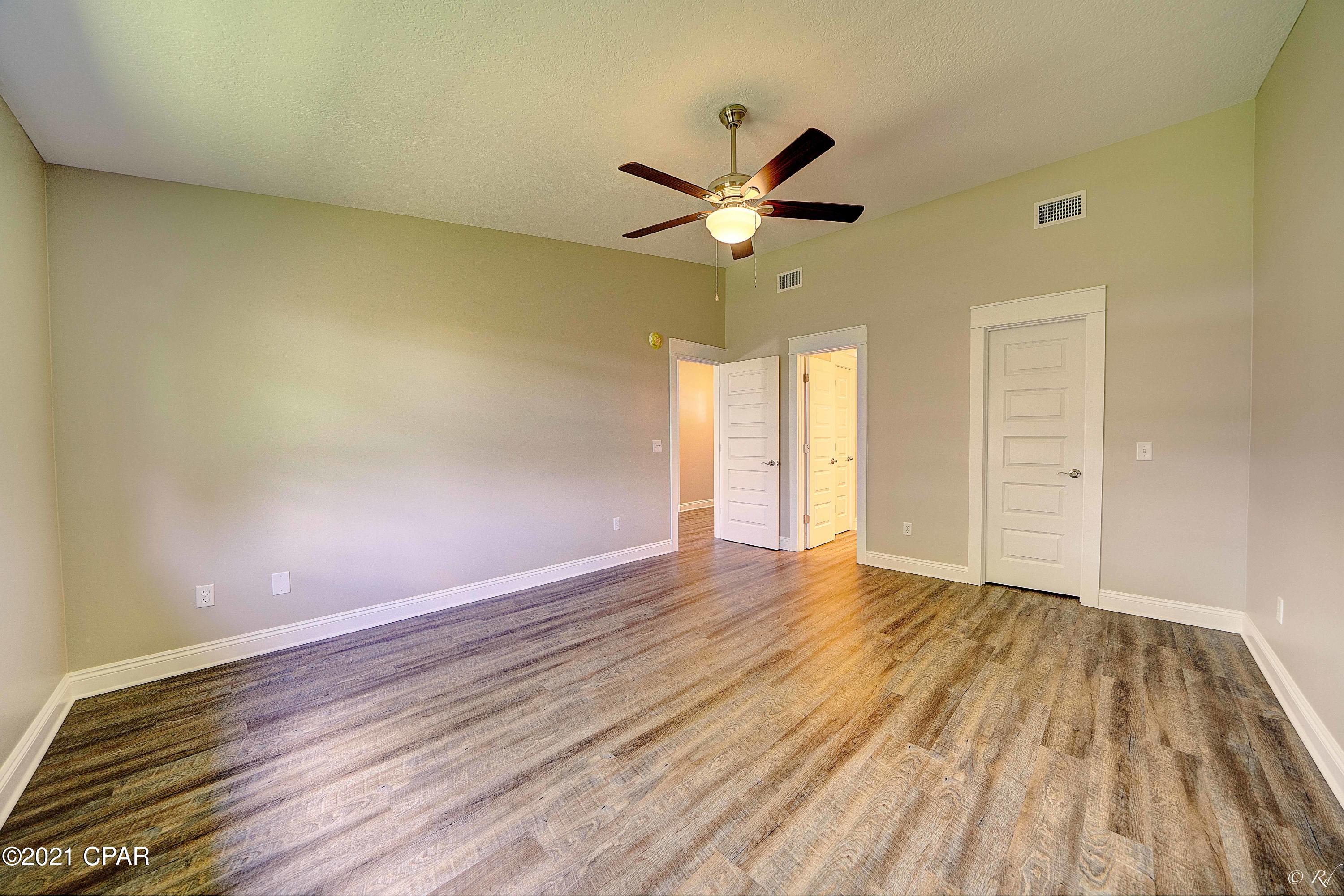 Boat Race Estates - Residential