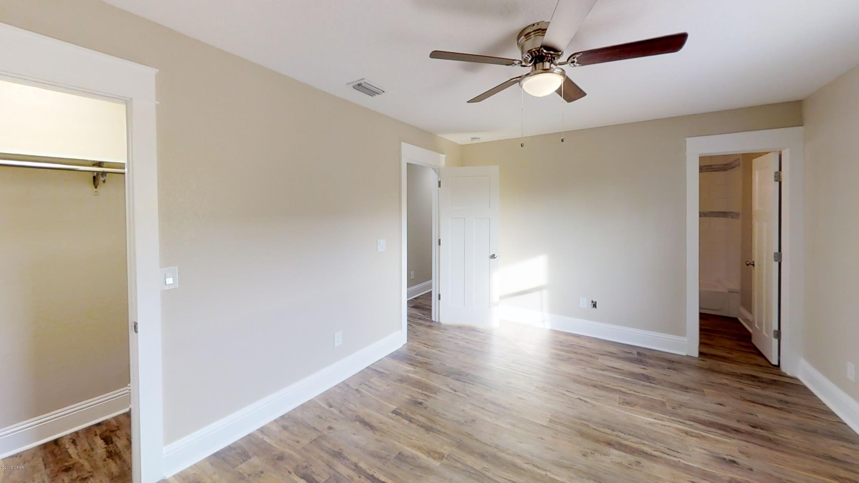 Towne & Country Lake Estates - Residential