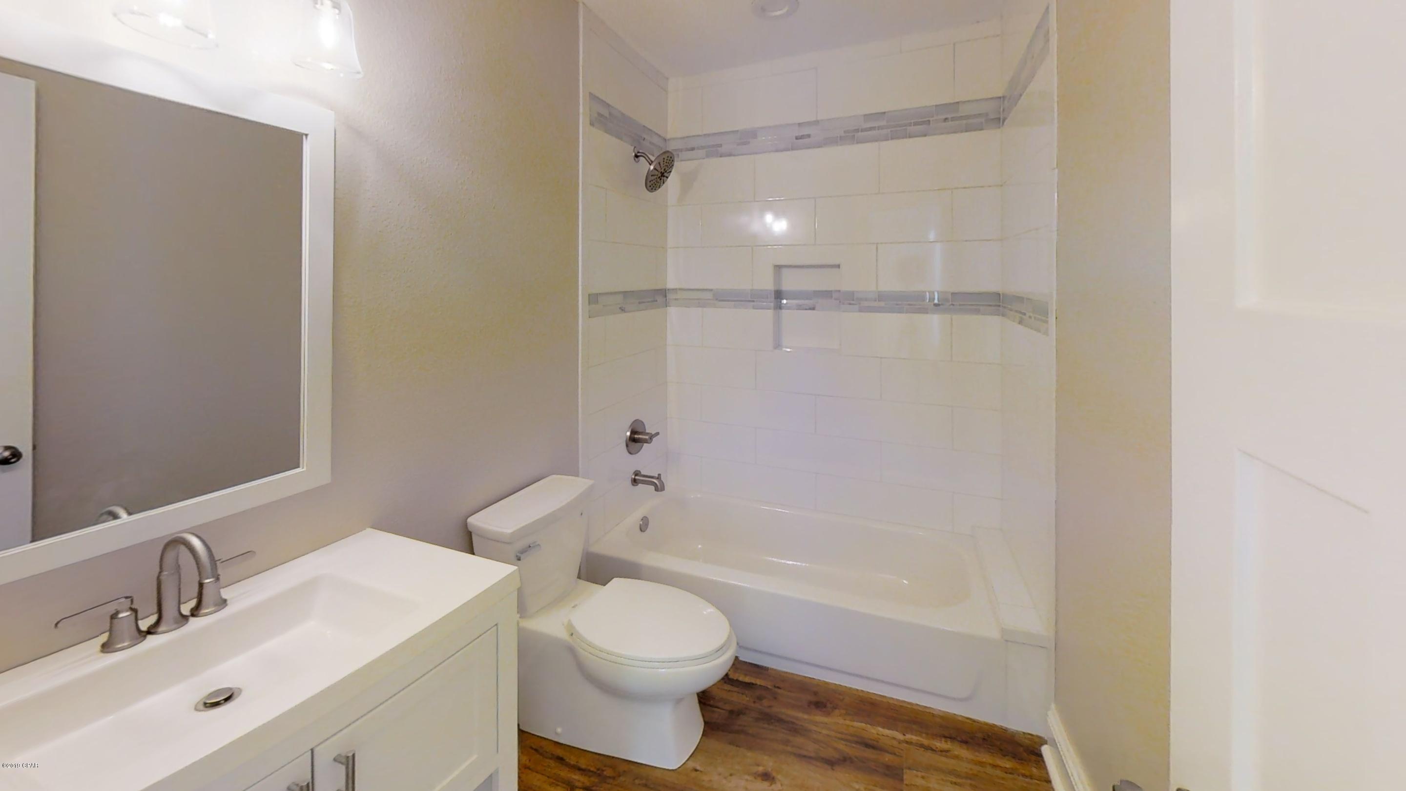 Towne & Country Lake Estates - Residential