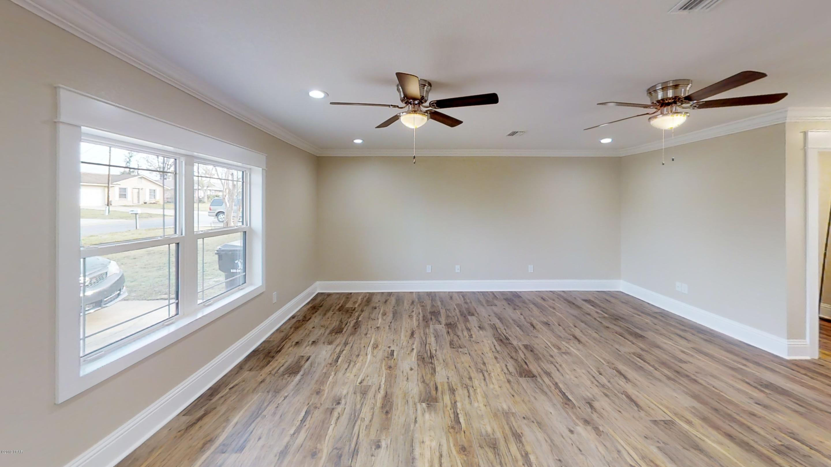 Towne & Country Lake Estates - Residential