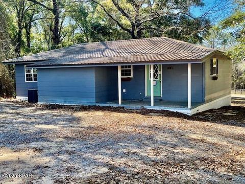 A home in Bonifay