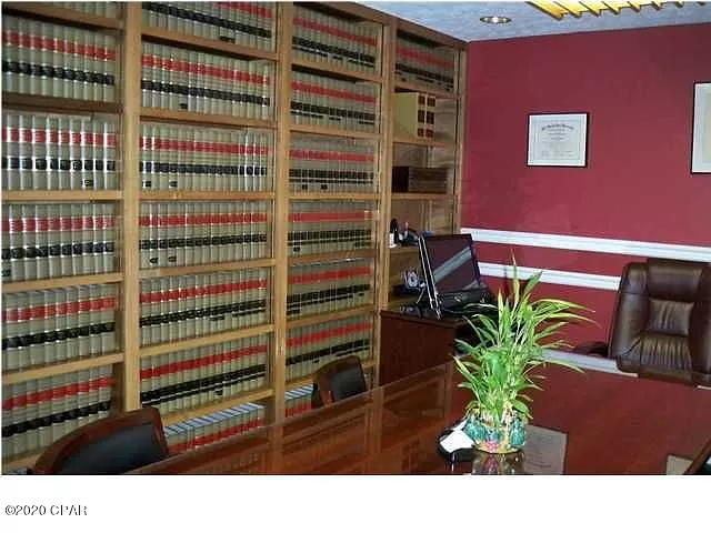 [No Recorded Subdiv] - Commercial Lease