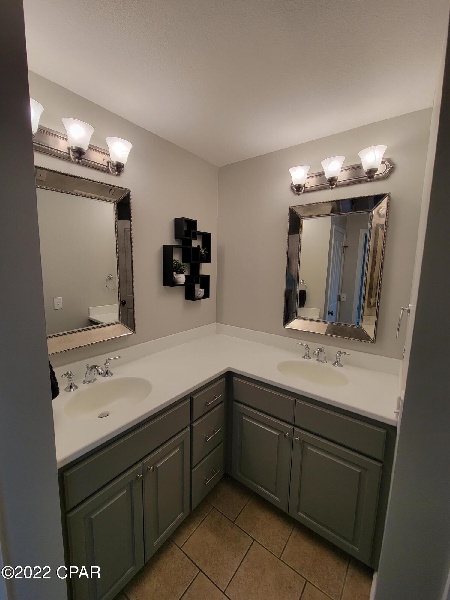 Annabella's Townhomes - Residential Lease