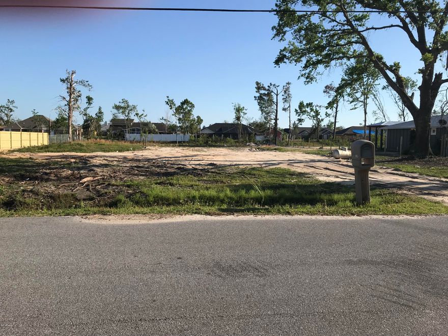 ***BUILDERS***  Huge half-acre building lot high and dry just three lots off of Northshore Drive.  House was a total loss following Hurricane Michael.  Seller has had the house removed as well as the slab and driveway.  Well and updated septic are on site and ready for hookups.  There is a new house on one side of the lot and an updated house on the other side.  This lot is now ready for someone to have their dream house built in this wonderful neighborhood.