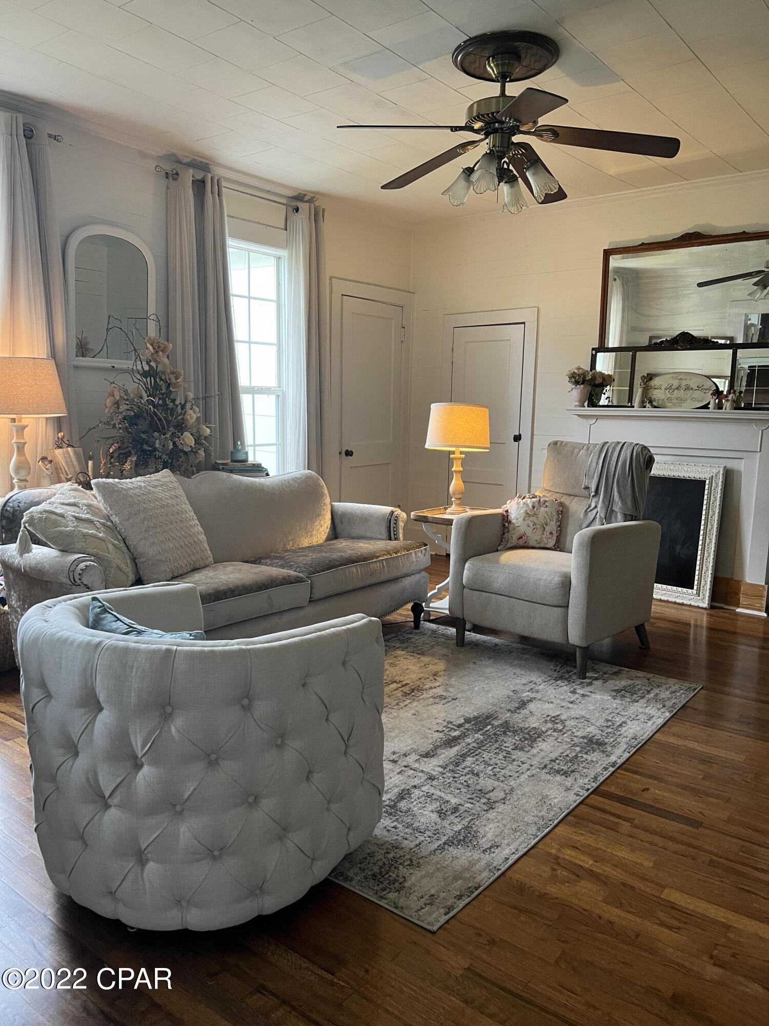 [No Recorded Subdiv] - Residential