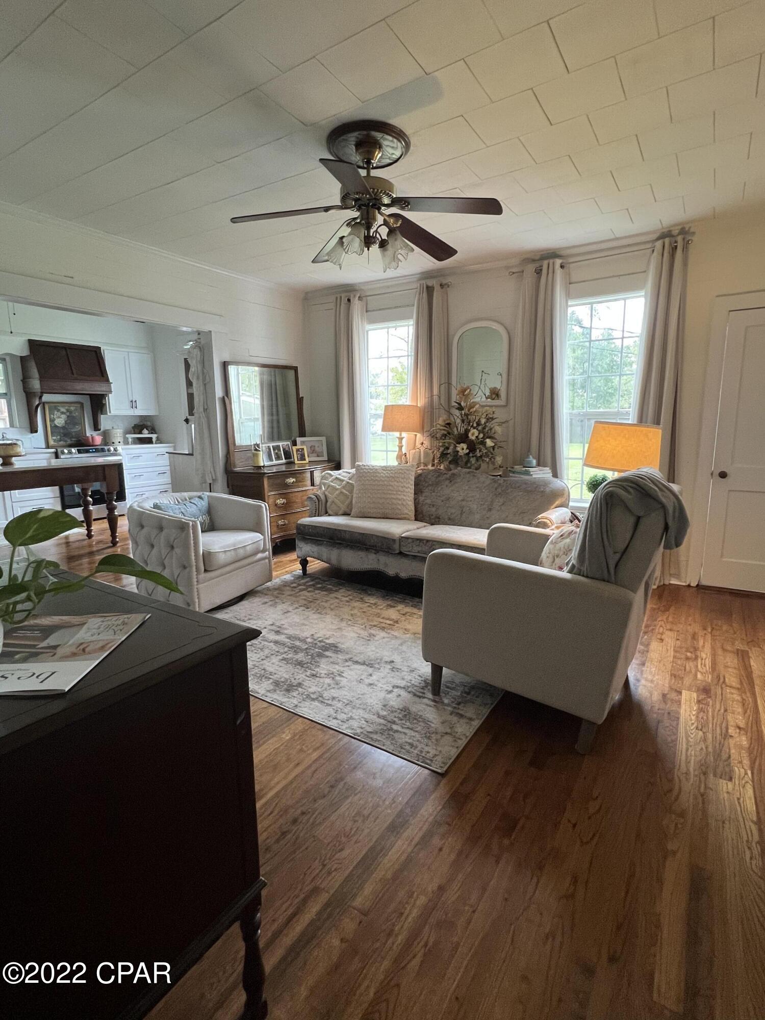 [No Recorded Subdiv] - Residential