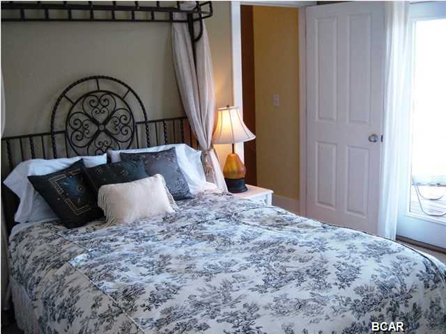 Waters Edge - Residential