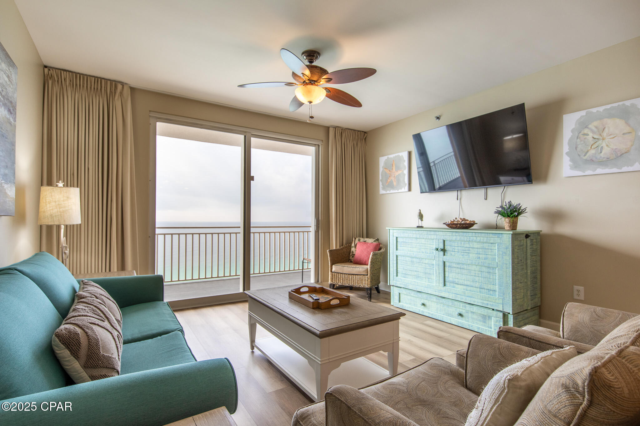 Splash Condo - Residential